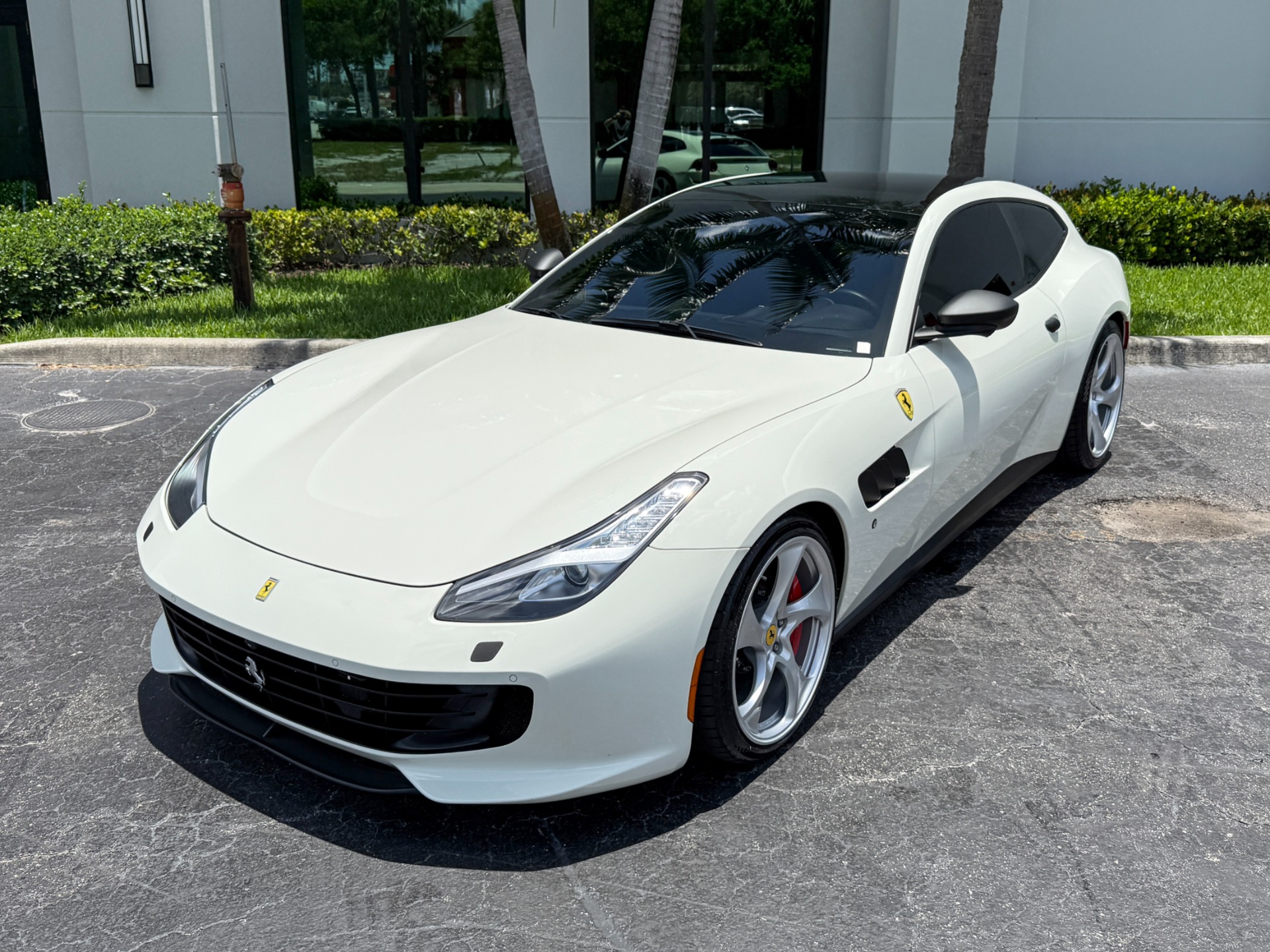 Used-2020-Ferrari-GTC4Lusso-T