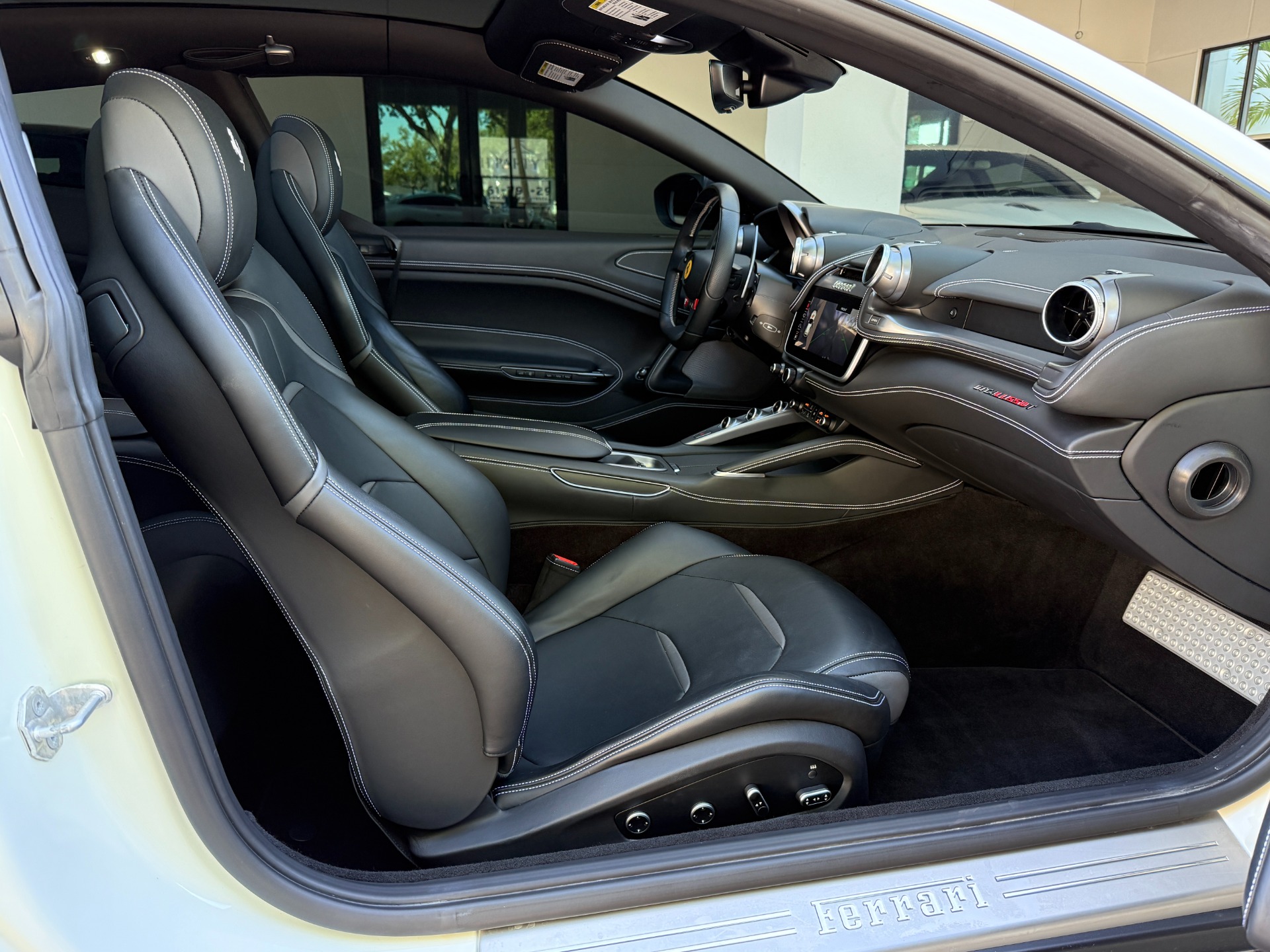 Used-2020-Ferrari-GTC4Lusso-T