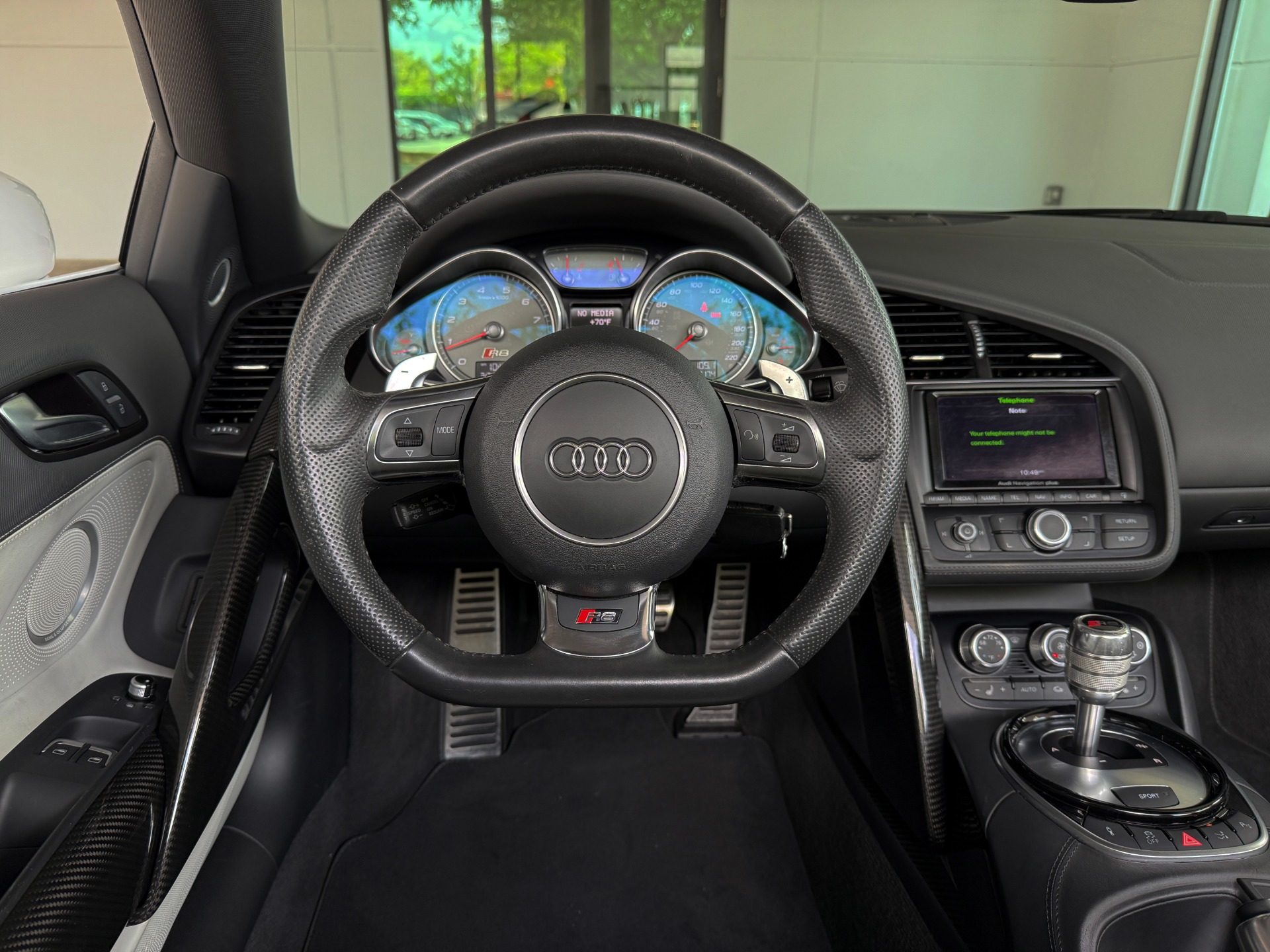 Used-2014-Audi-R8-42-quattro-Spyder