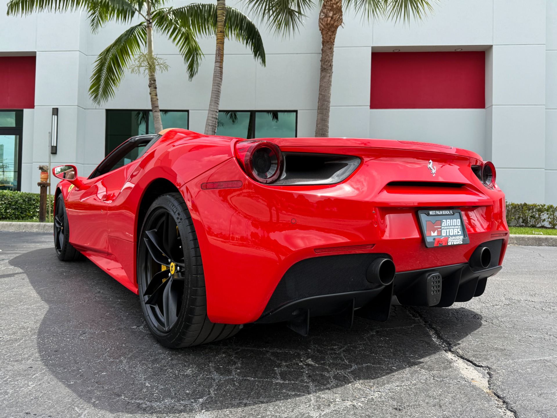 Used-2017-Ferrari-488-Spider