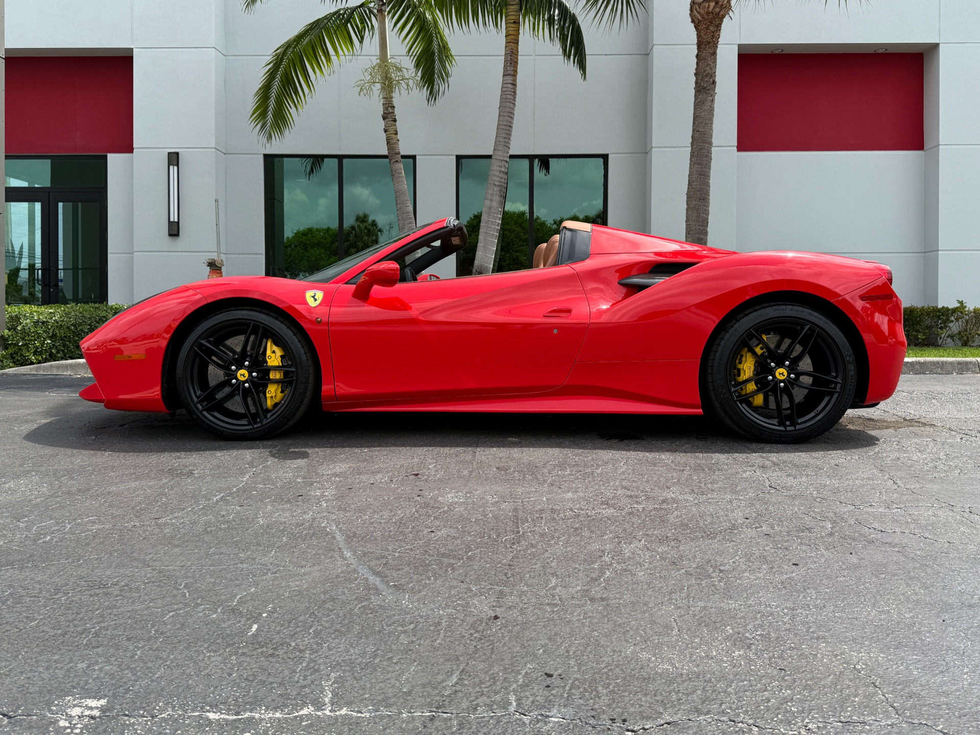Used-2017-Ferrari-488-Spider