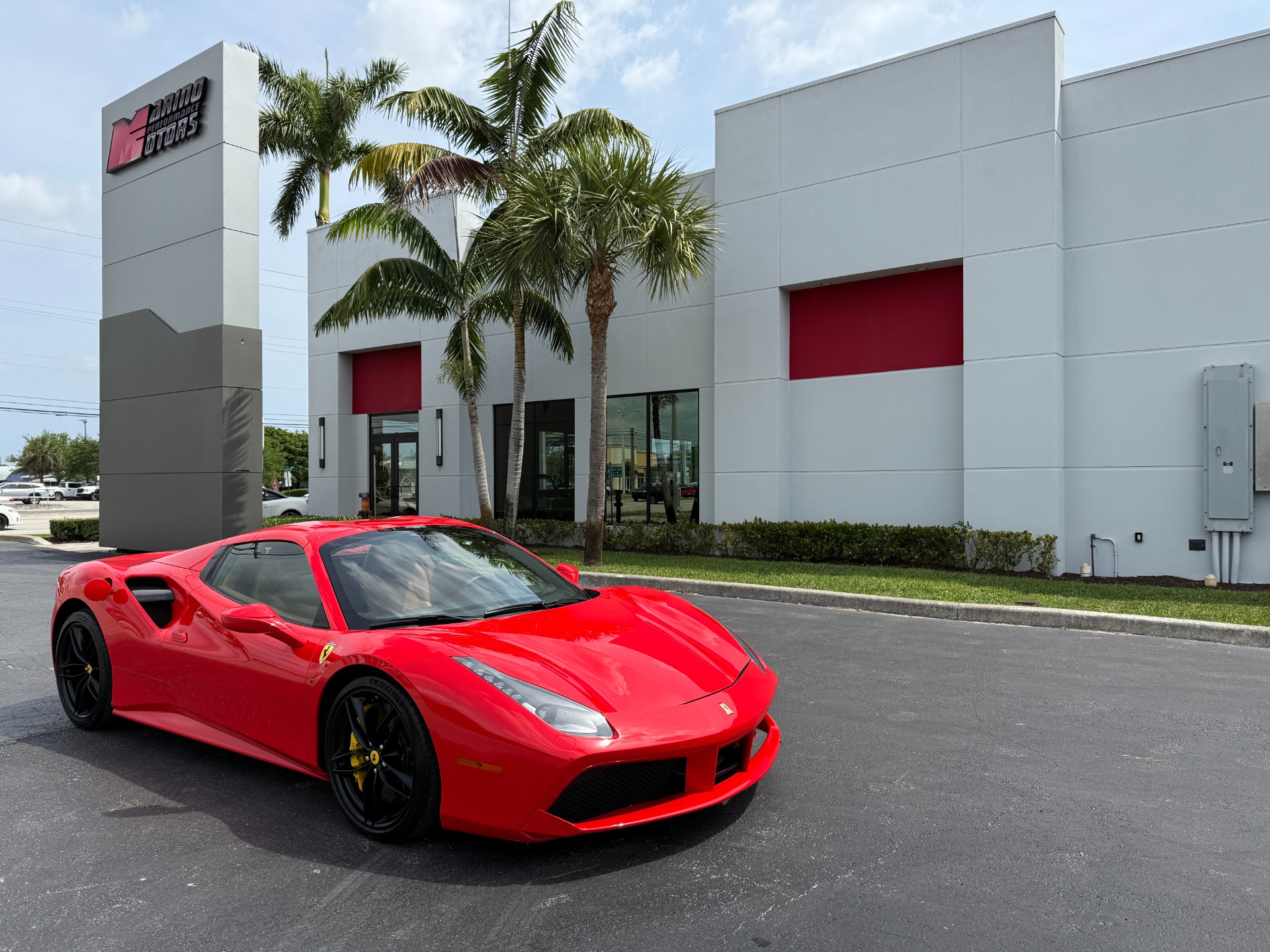 Used-2017-Ferrari-488-Spider