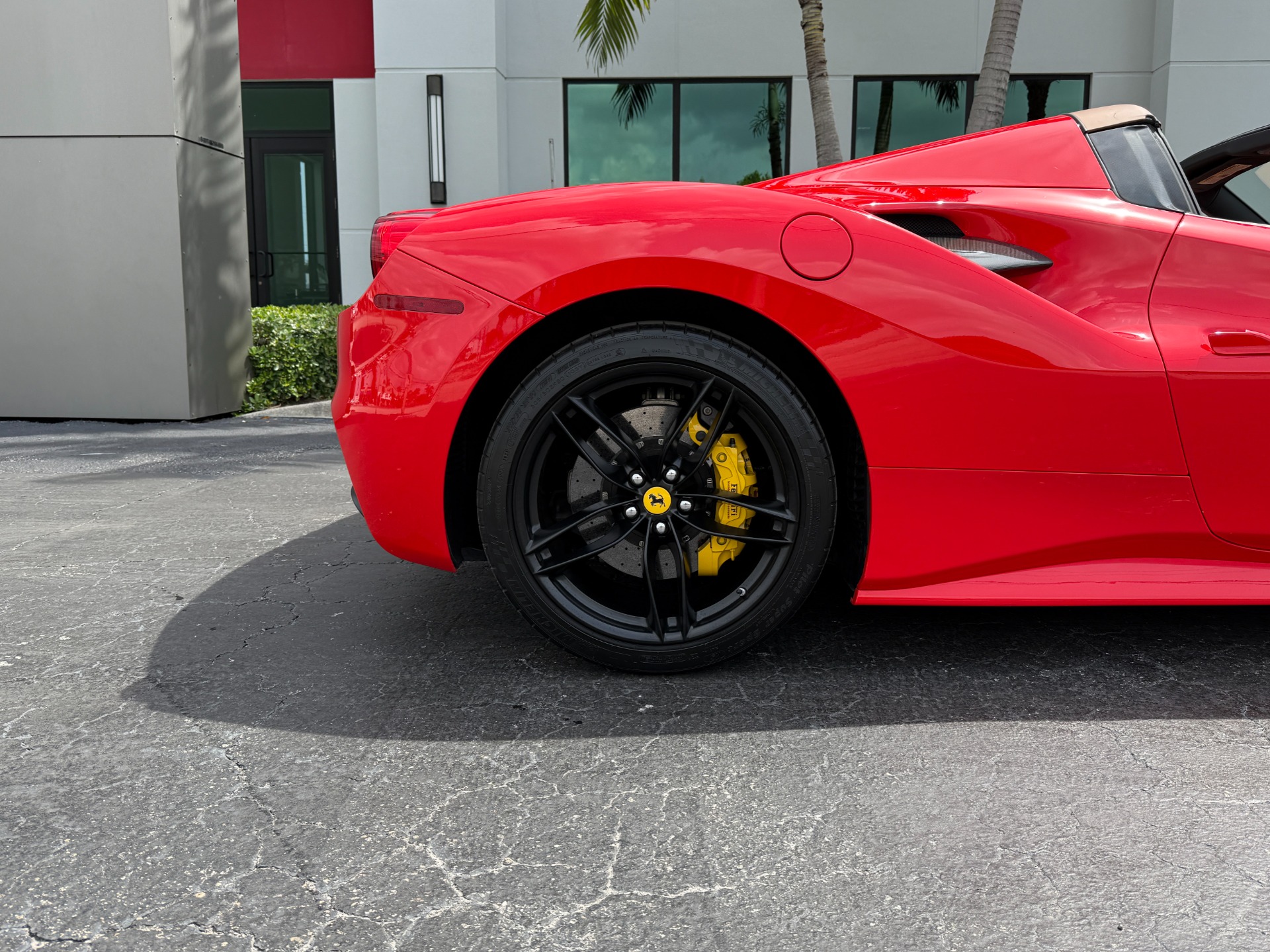 Used-2017-Ferrari-488-Spider