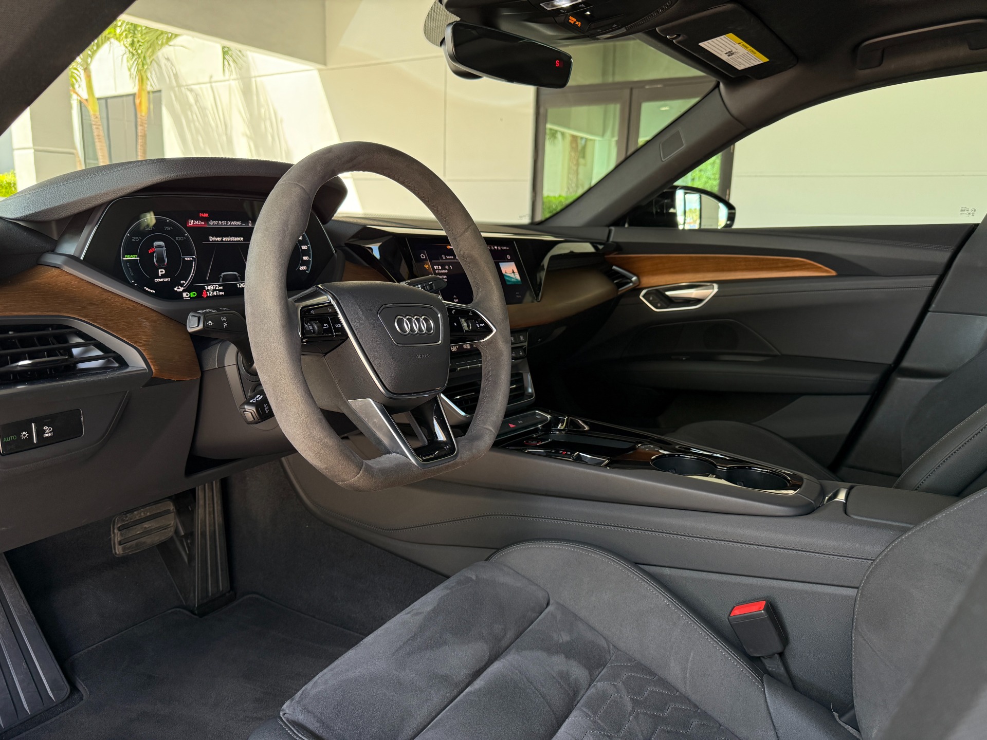 Used-2022-Audi-e-tron-GT-quattro-Premium-Plus
