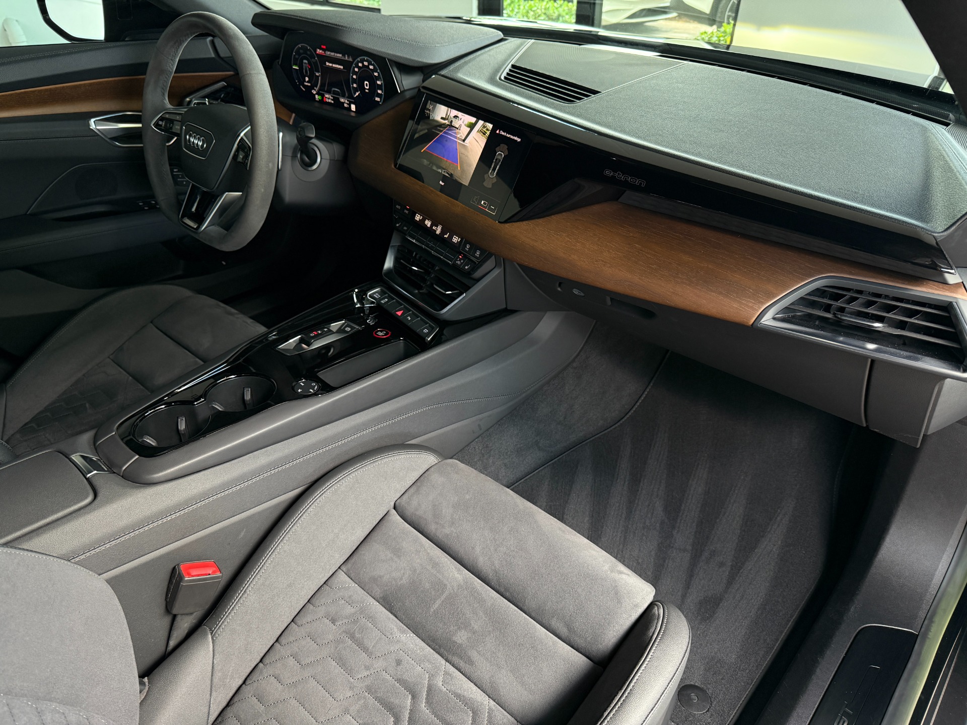 Used-2022-Audi-e-tron-GT-quattro-Premium-Plus