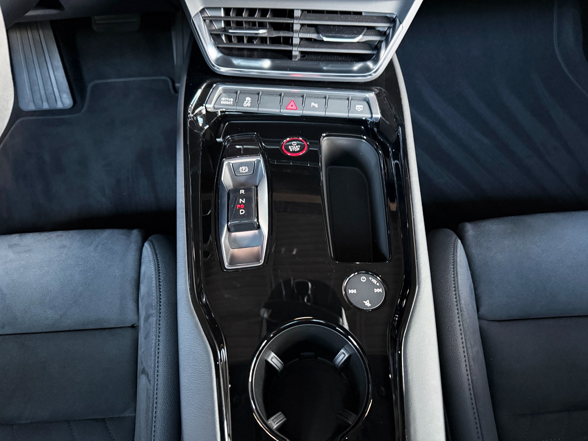 Used-2022-Audi-e-tron-GT-quattro-Premium-Plus