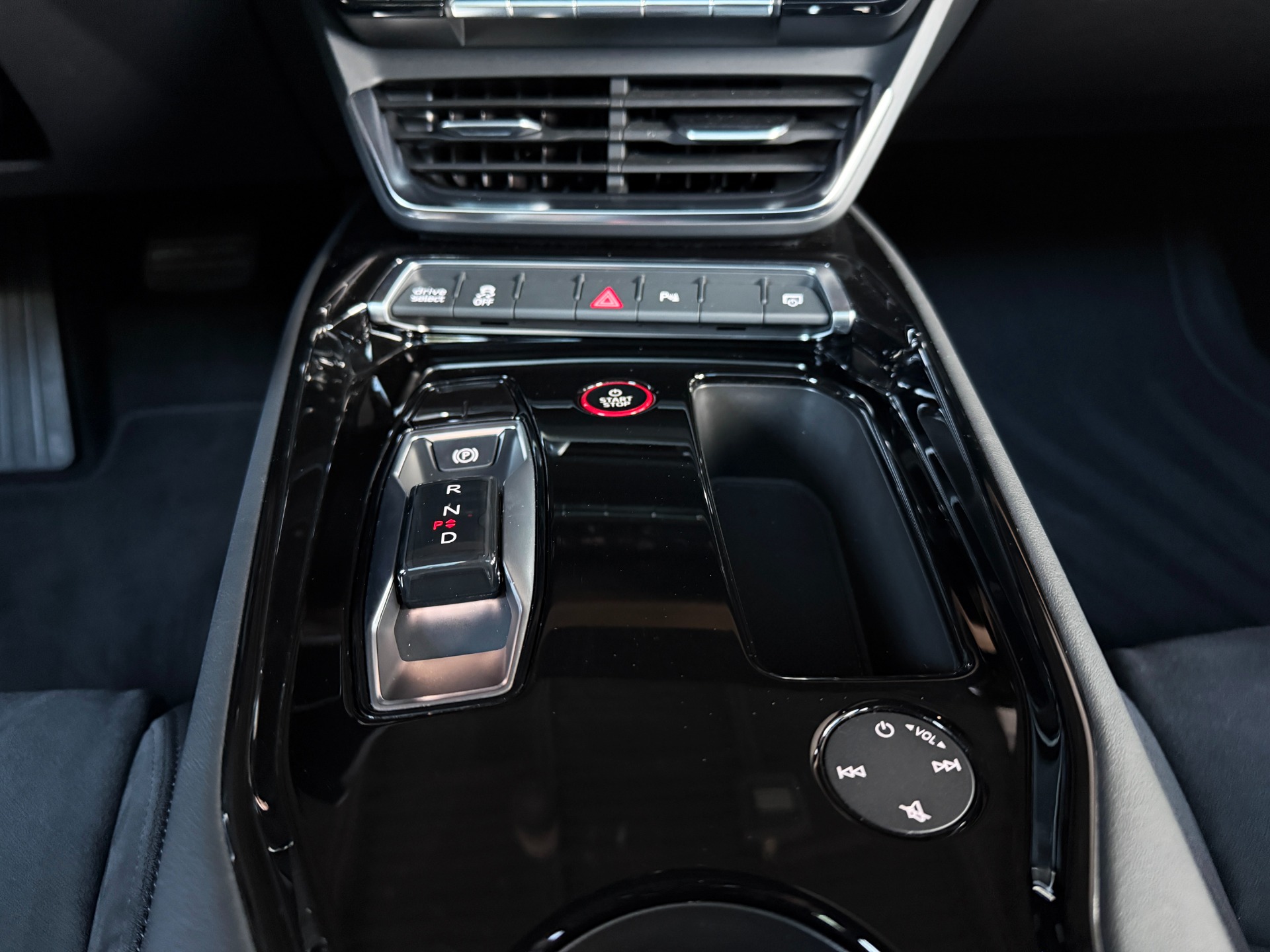 Used-2022-Audi-e-tron-GT-quattro-Premium-Plus