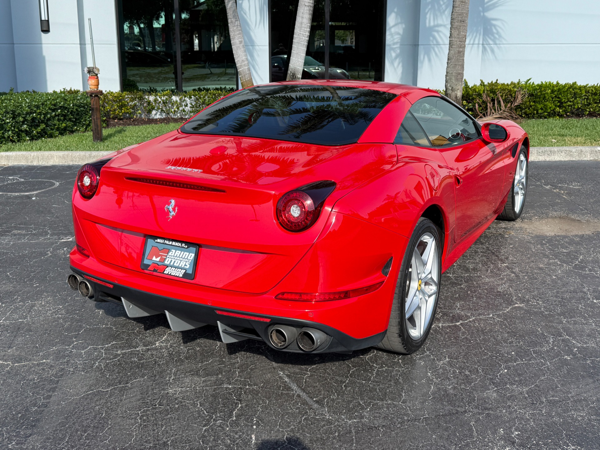 Used-2017-Ferrari-California-T
