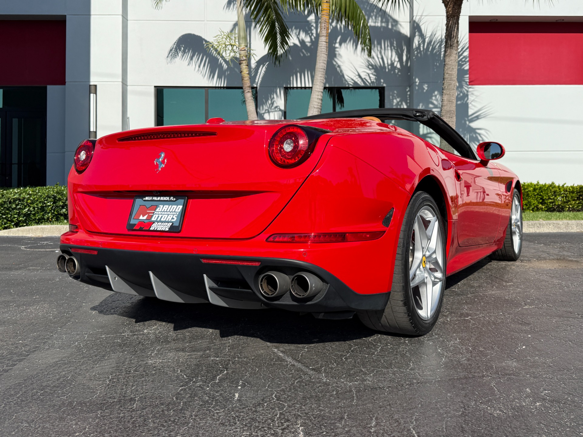Used-2017-Ferrari-California-T