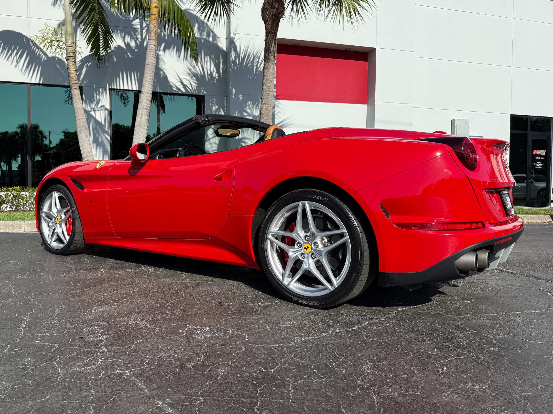 Used-2017-Ferrari-California-T