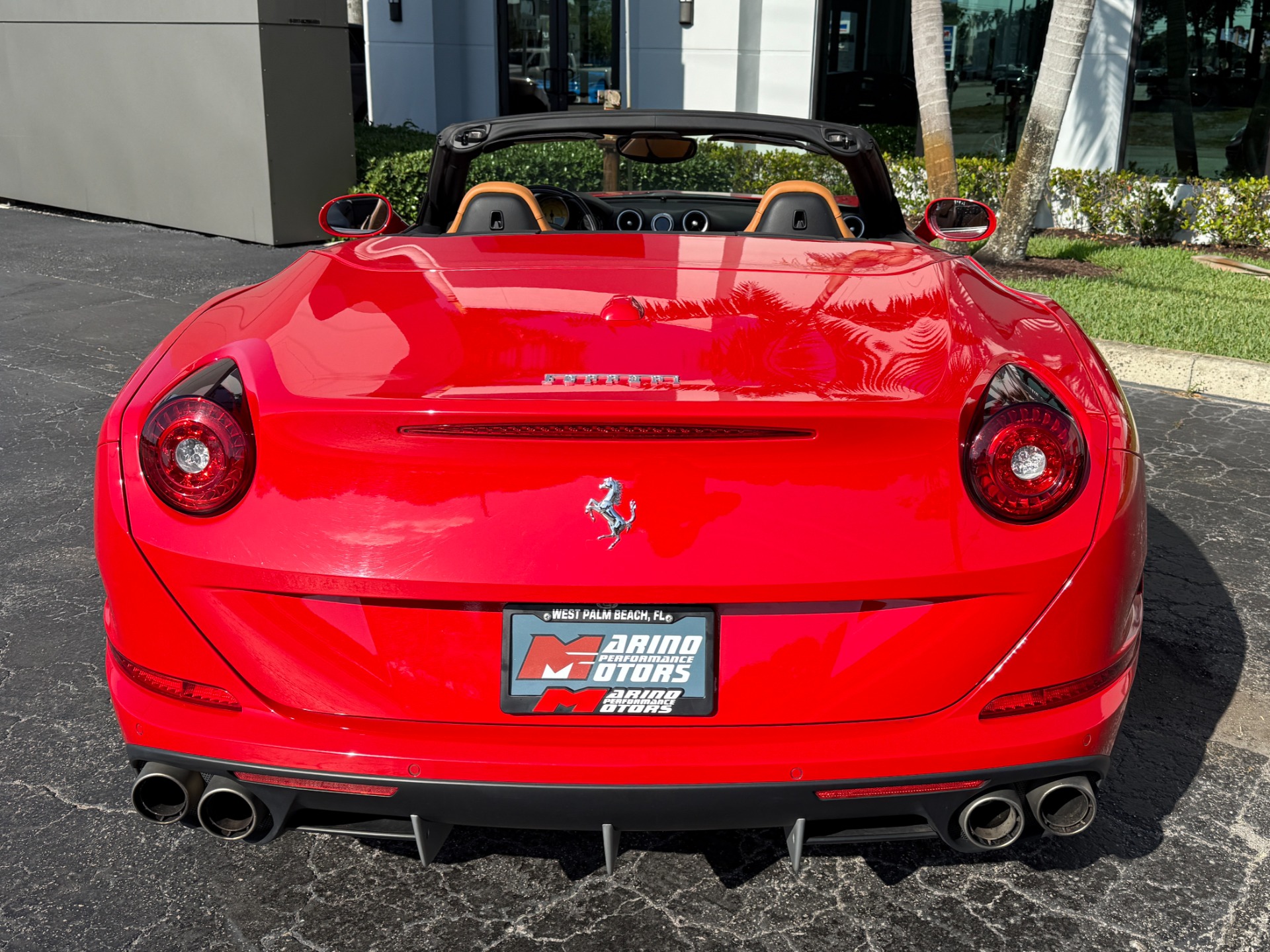 Used-2017-Ferrari-California-T