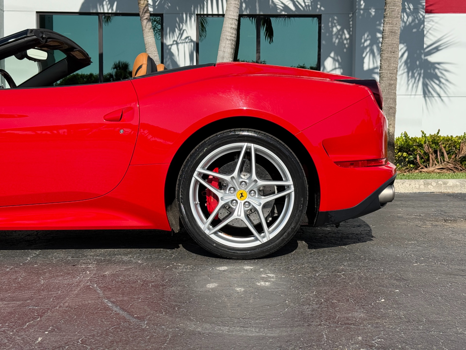 Used-2017-Ferrari-California-T