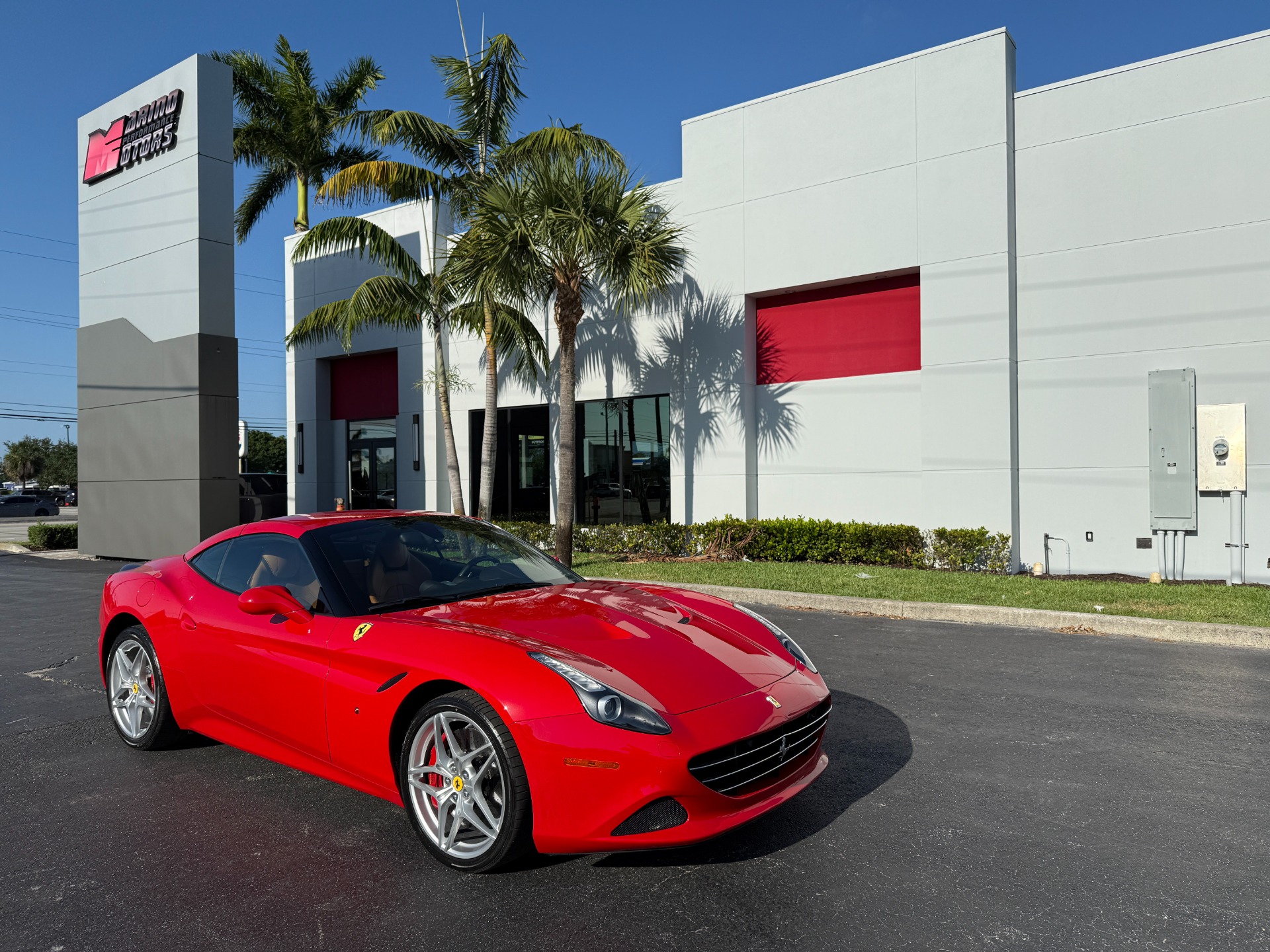 Used-2017-Ferrari-California-T
