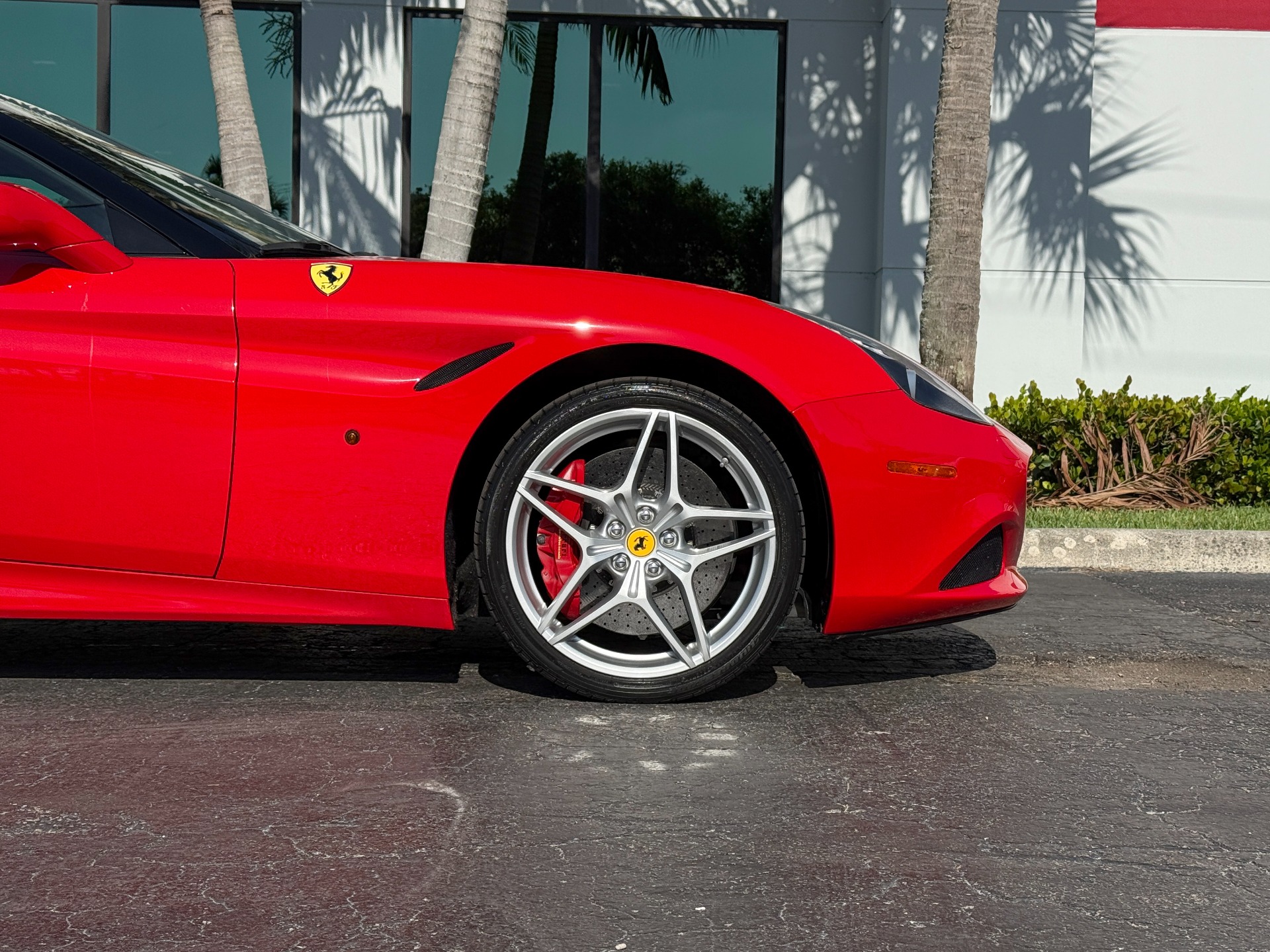 Used-2017-Ferrari-California-T