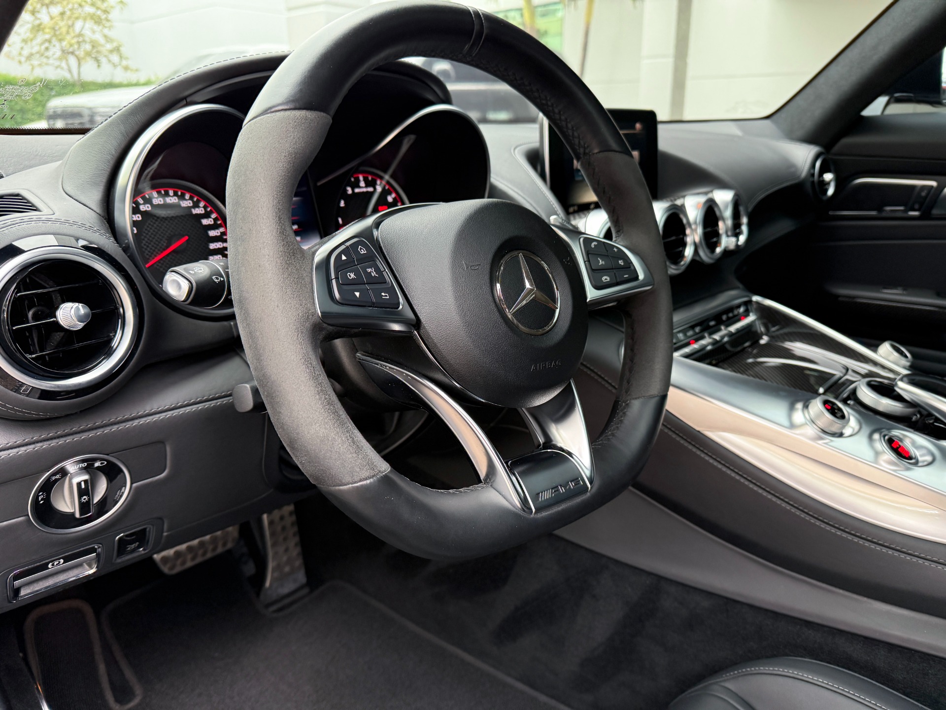 Used-2016-Mercedes-Benz-AMG-GT-S