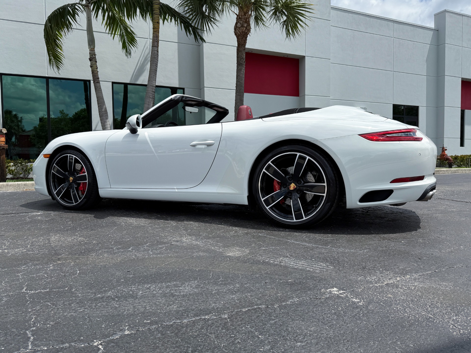 Used-2017-Porsche-911-Carrera-S
