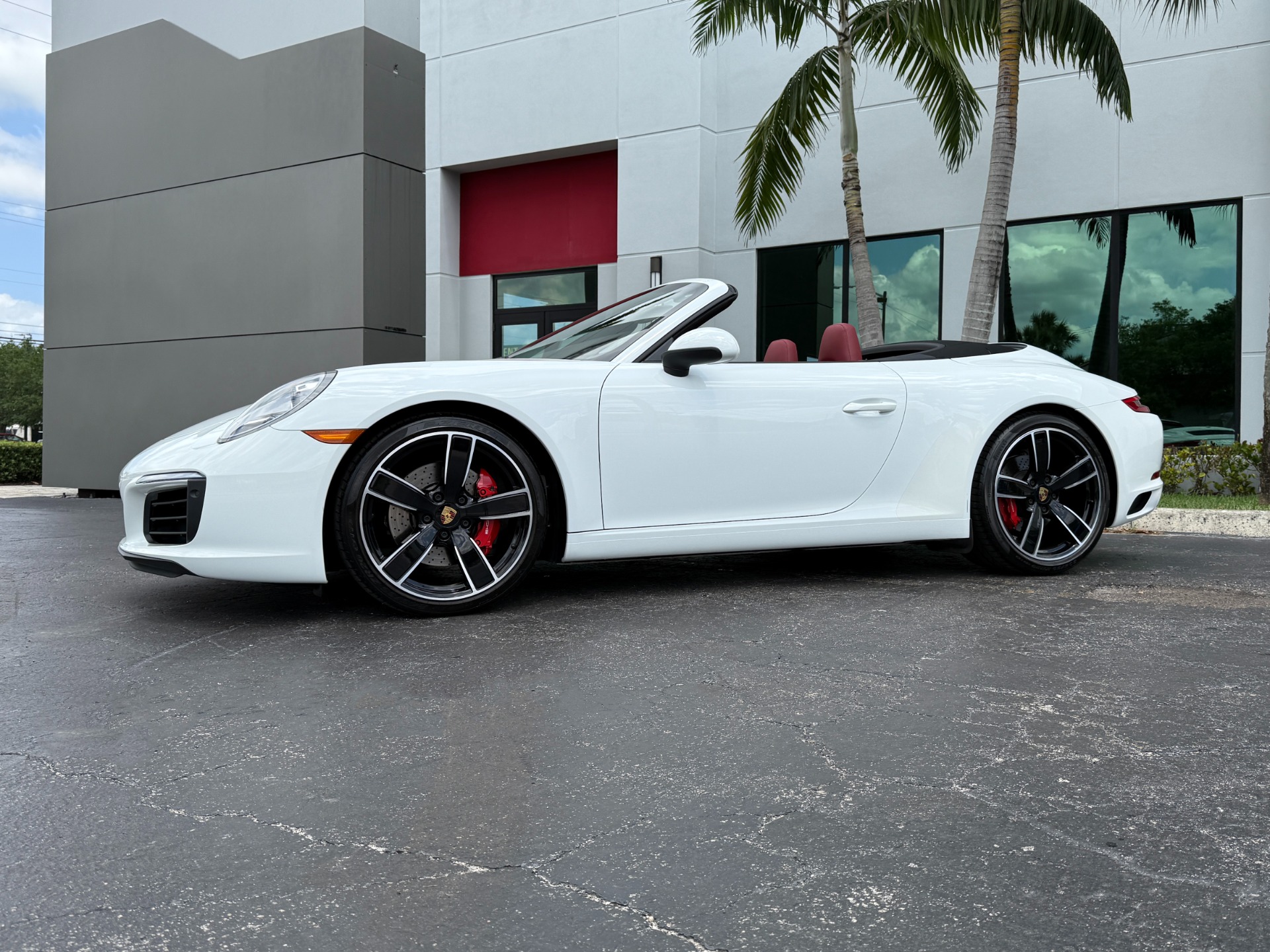 Used-2017-Porsche-911-Carrera-S
