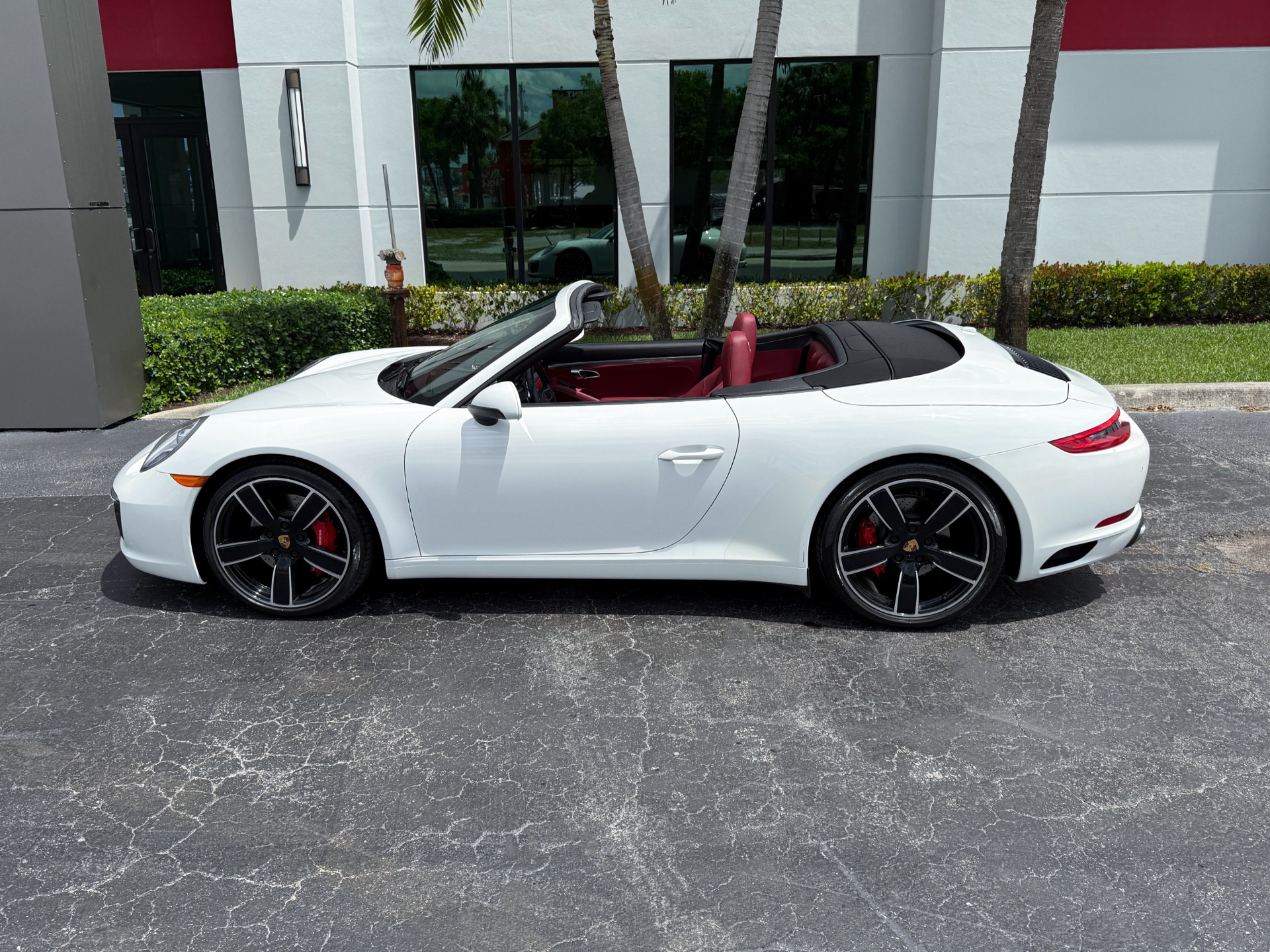 Used-2017-Porsche-911-Carrera-S