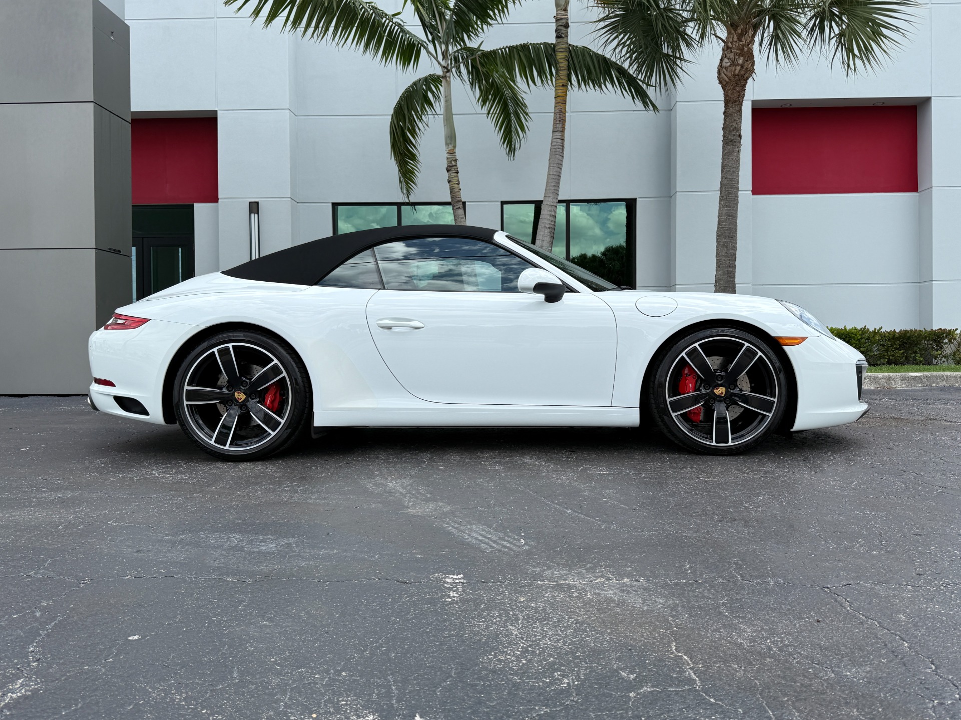 Used-2017-Porsche-911-Carrera-S