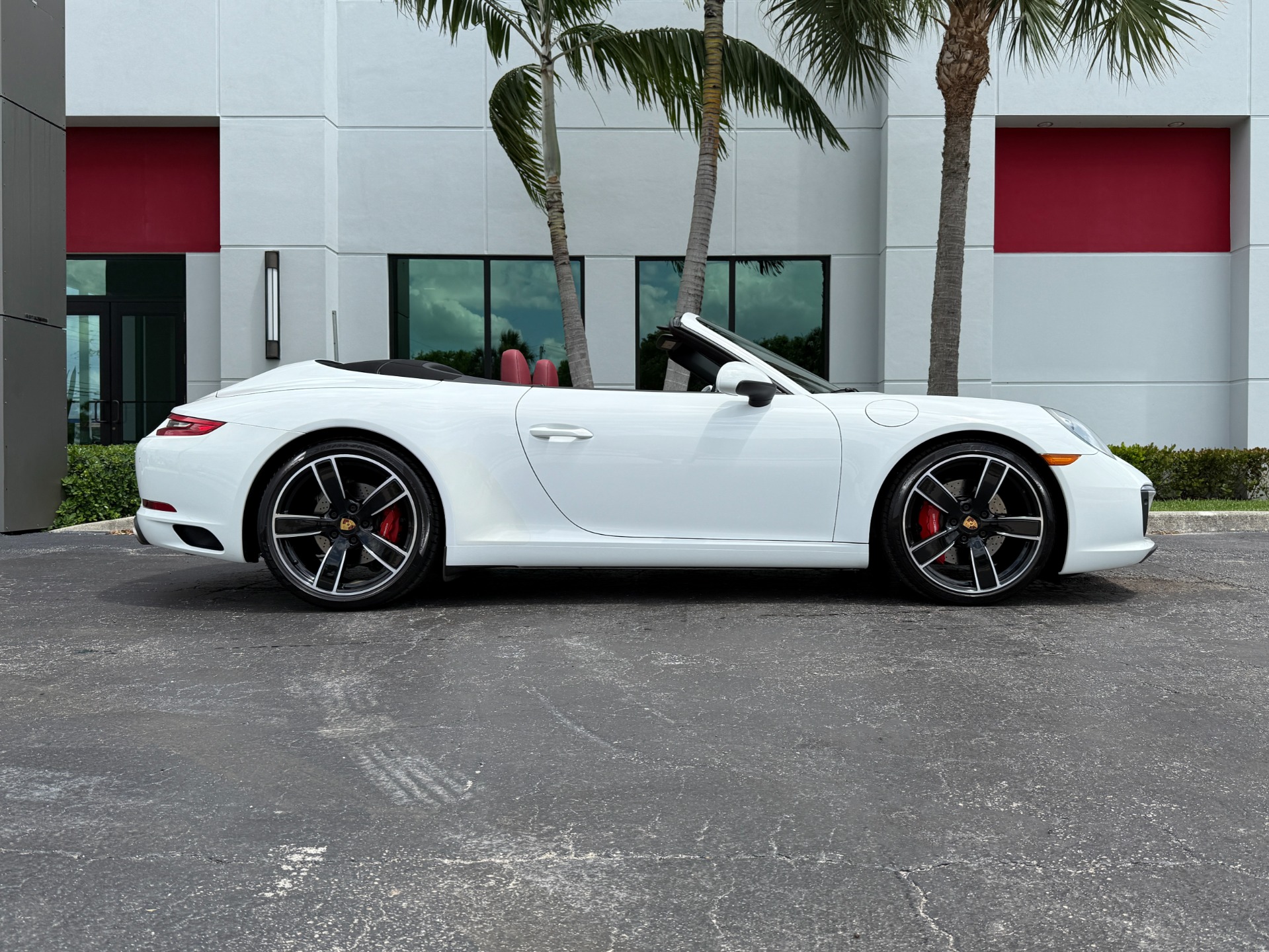 Used-2017-Porsche-911-Carrera-S