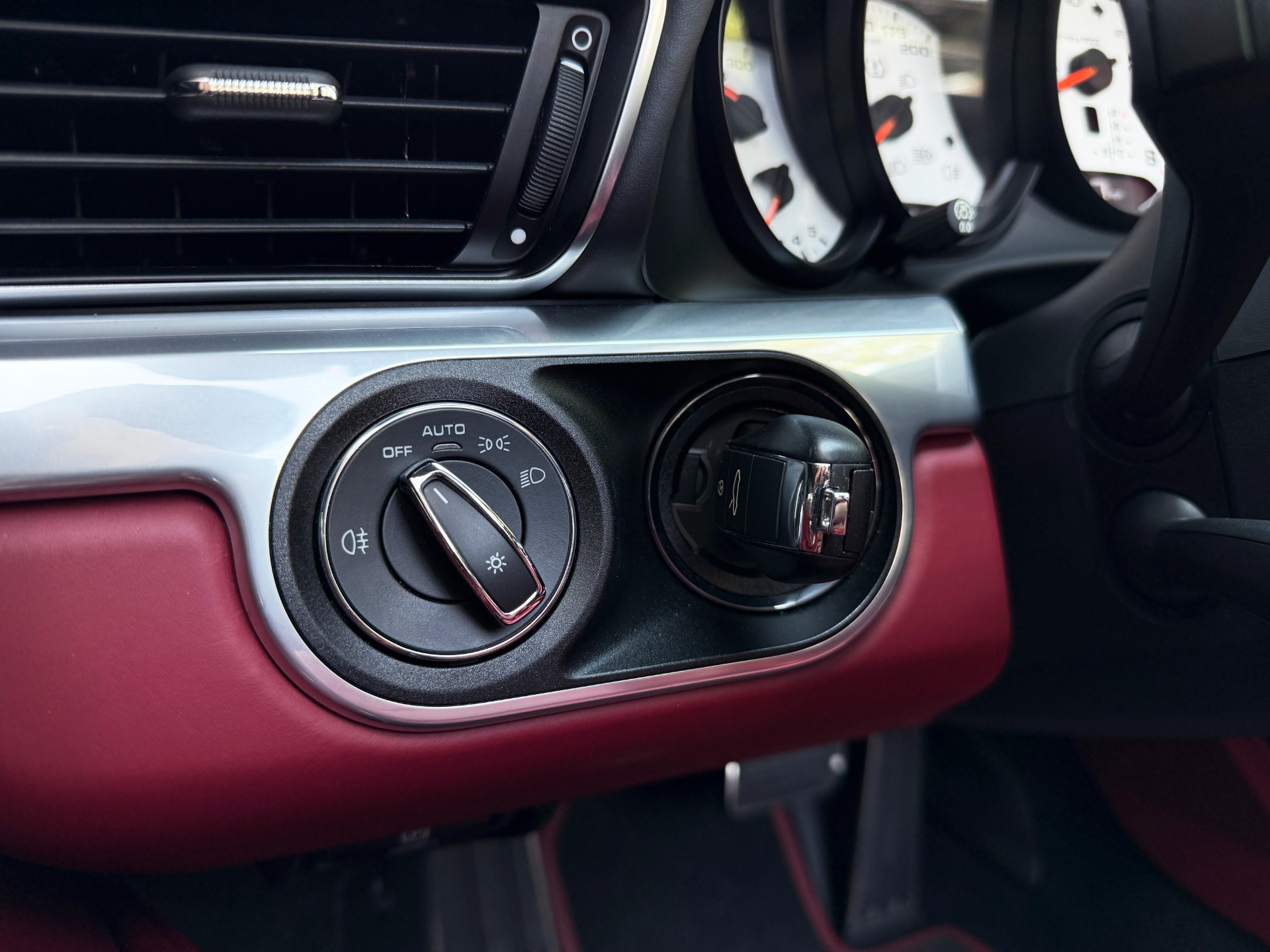 Used-2017-Porsche-911-Carrera-S