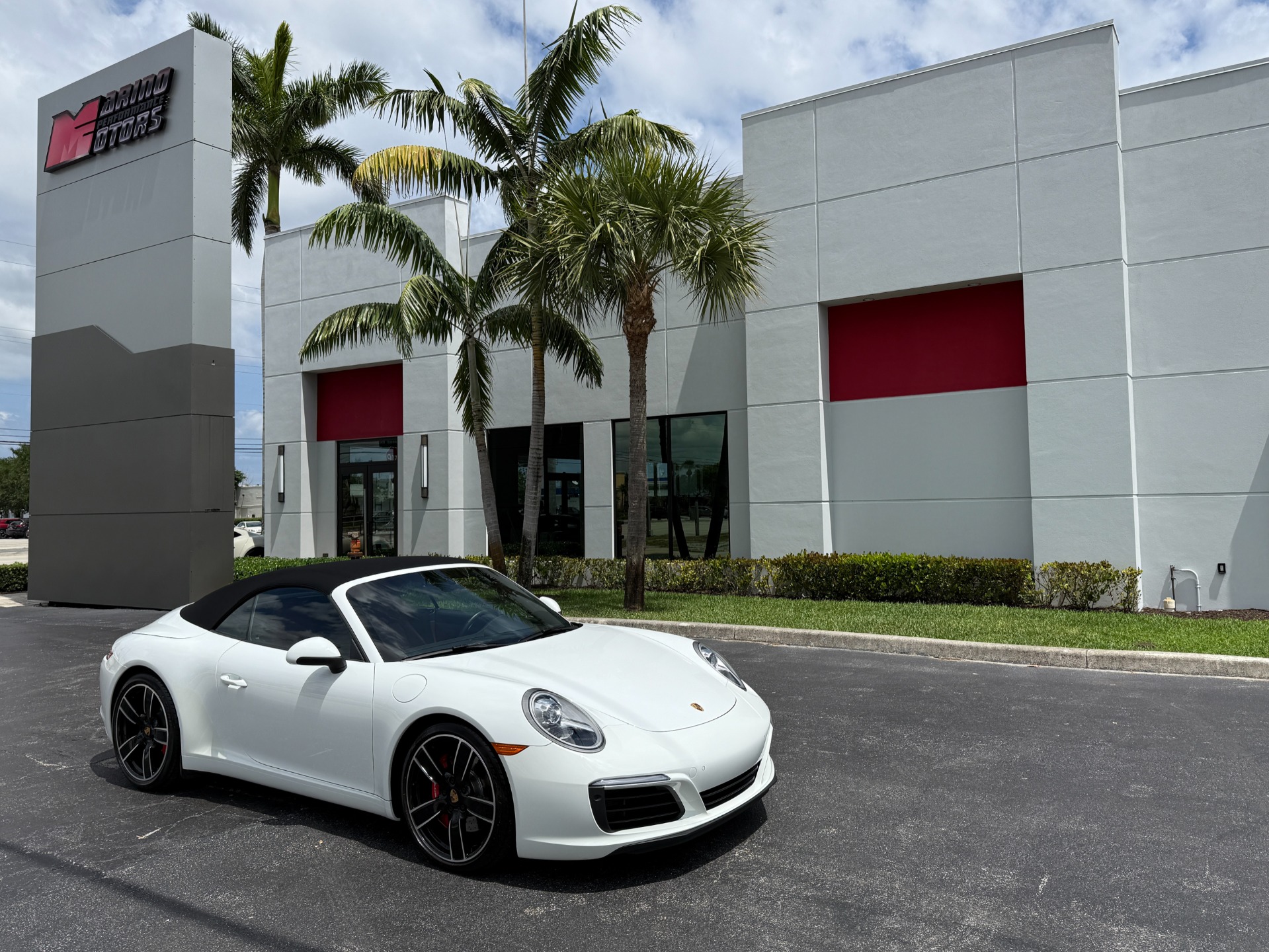 Used-2017-Porsche-911-Carrera-S