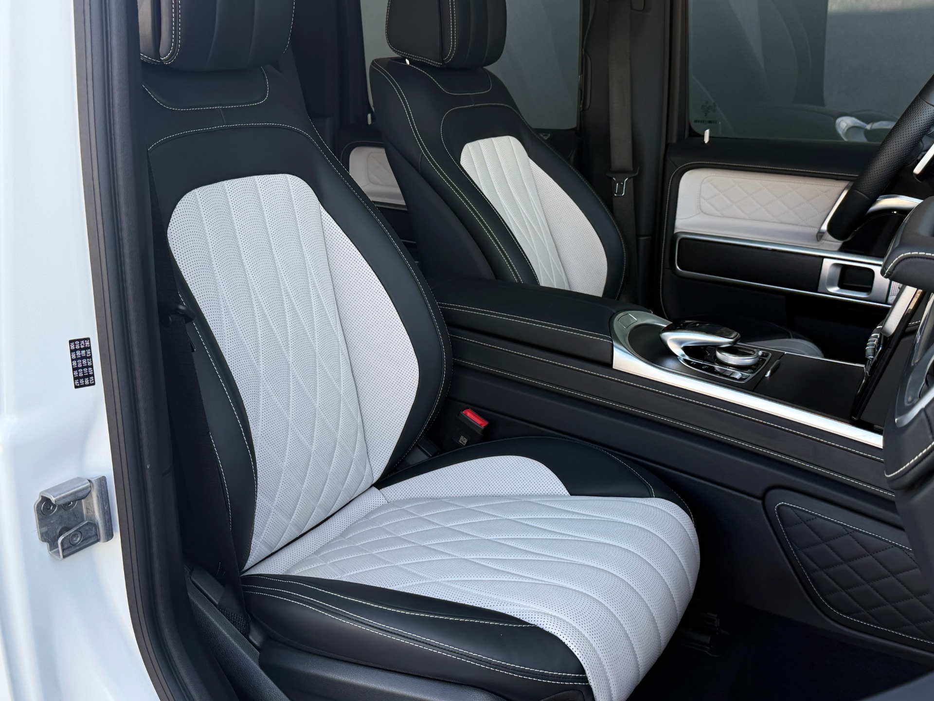 Used-2024-Mercedes-Benz-G-Class-G-550-Final-Edition