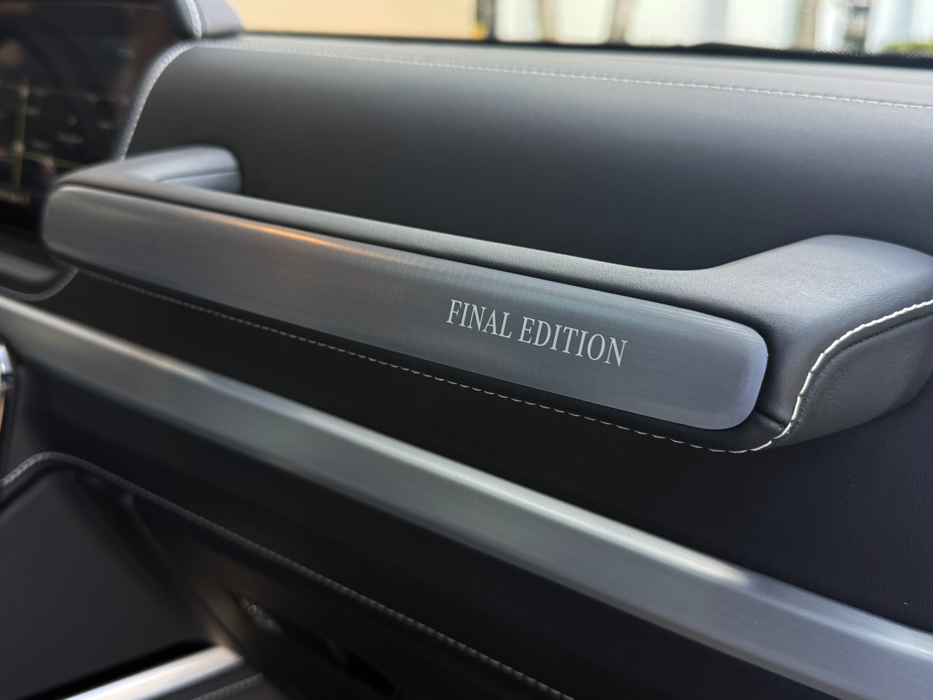 Used-2024-Mercedes-Benz-G-Class-G-550-Final-Edition