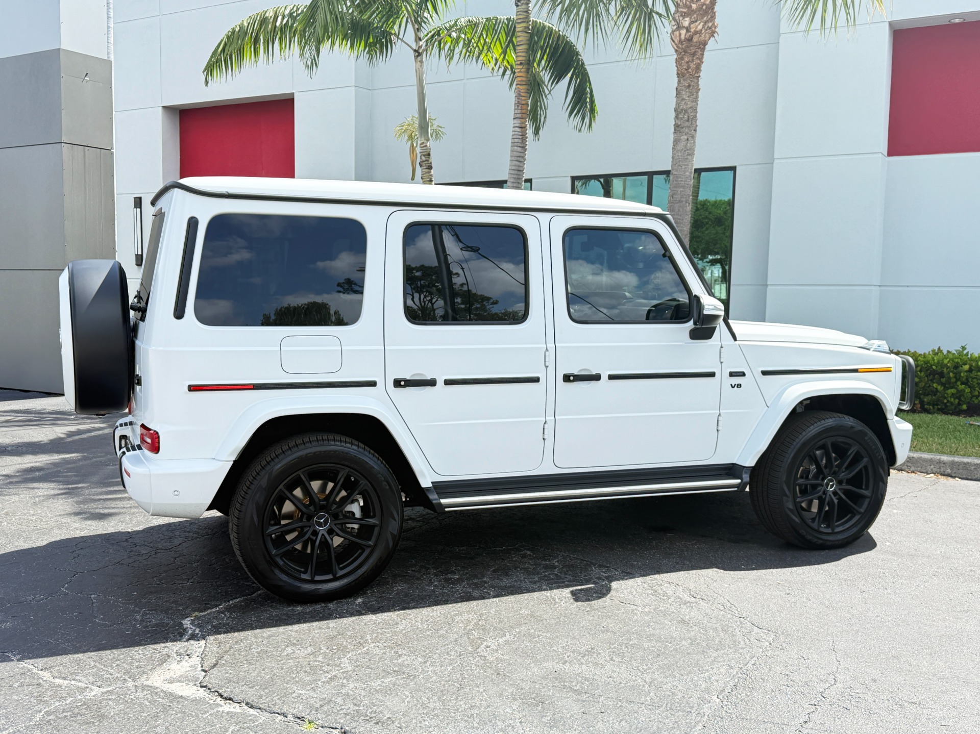 Used-2024-Mercedes-Benz-G-Class-G-550-Final-Edition
