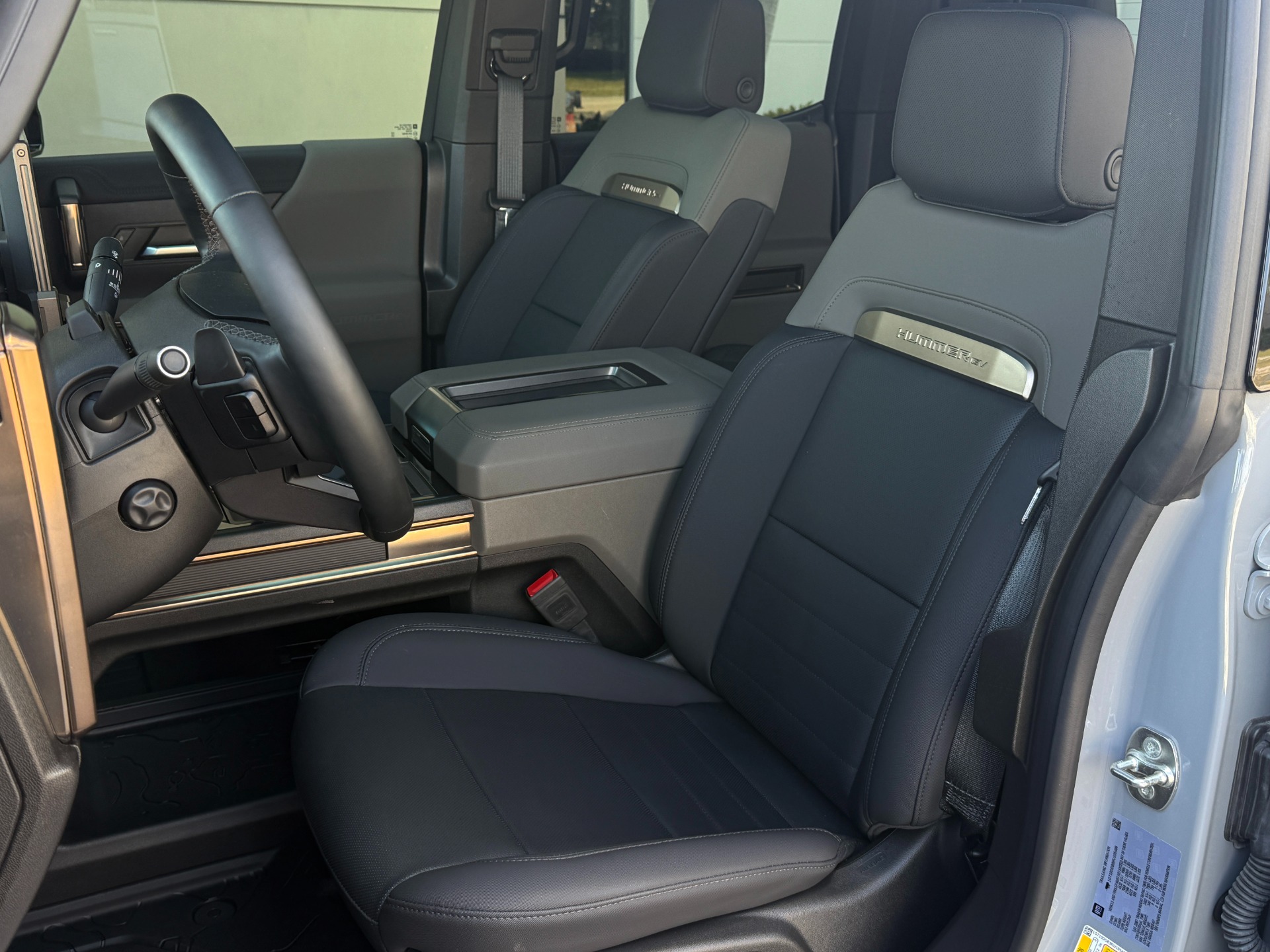 Used-2024-GMC-HUMMER-EV-3X