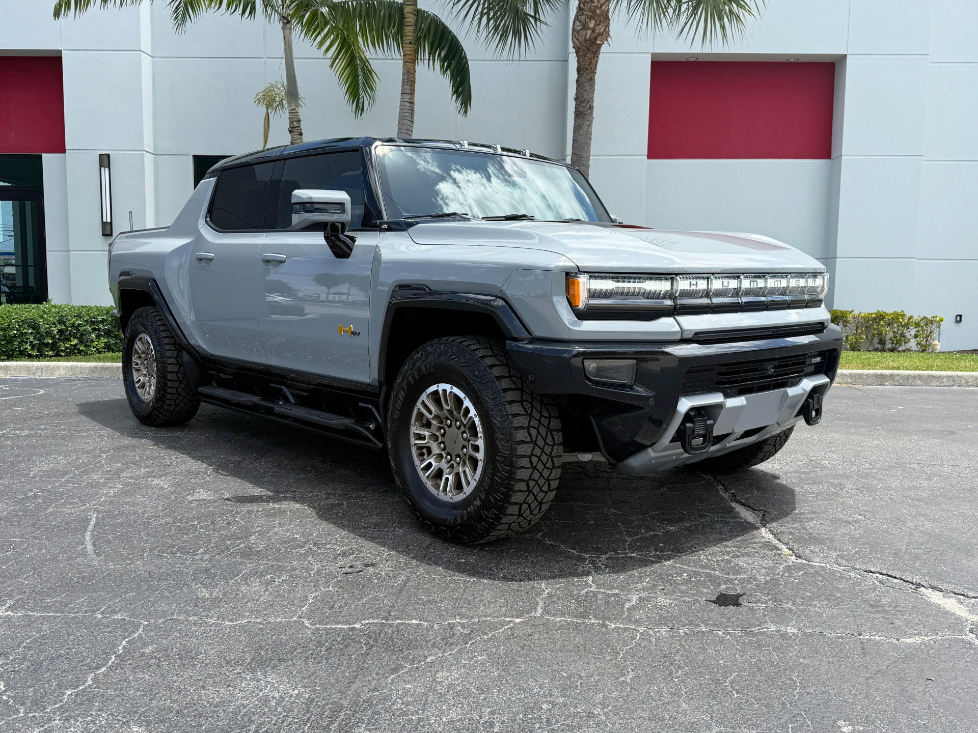 Used-2024-GMC-HUMMER-EV-3X