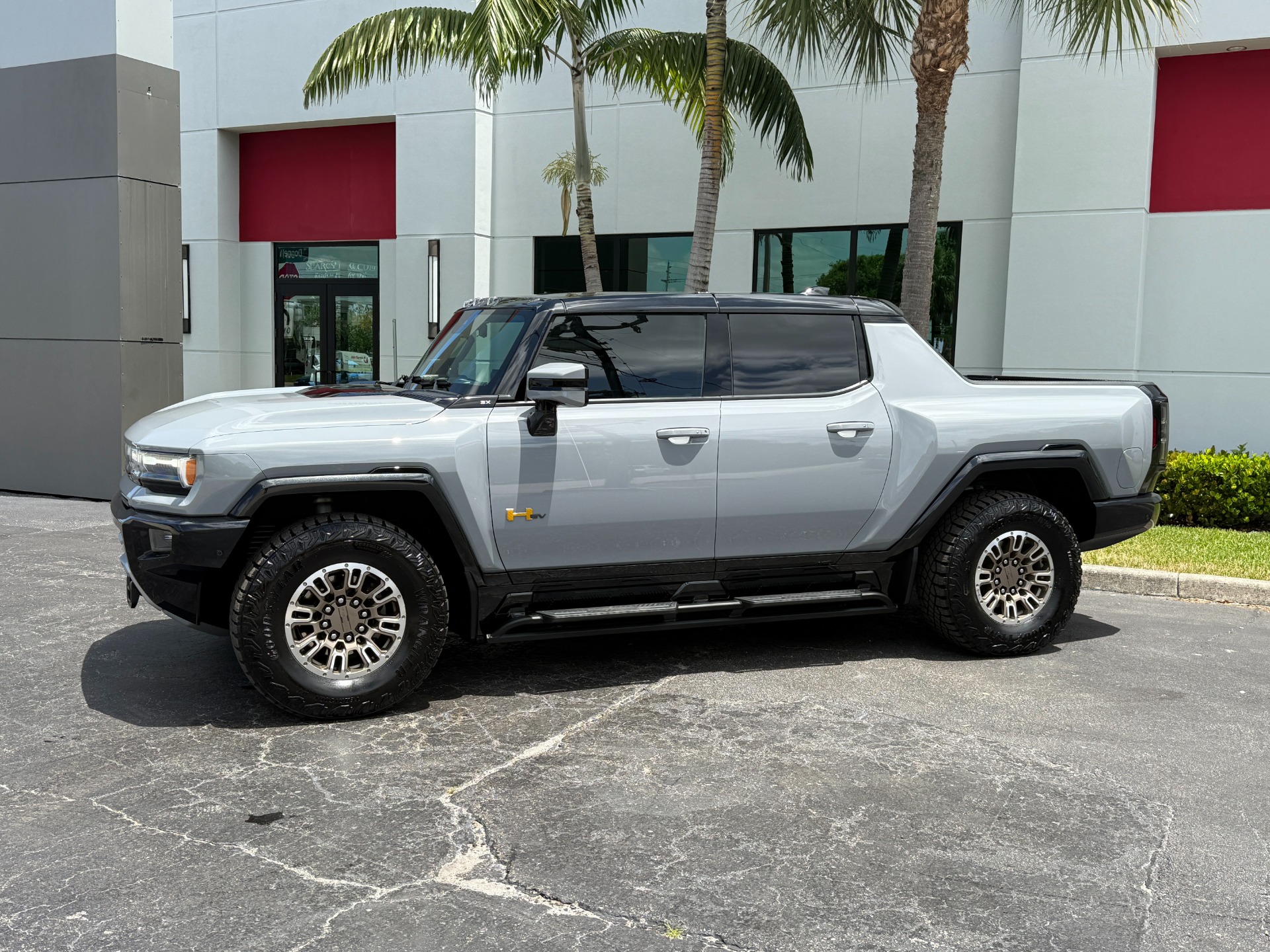 Used-2024-GMC-HUMMER-EV-3X
