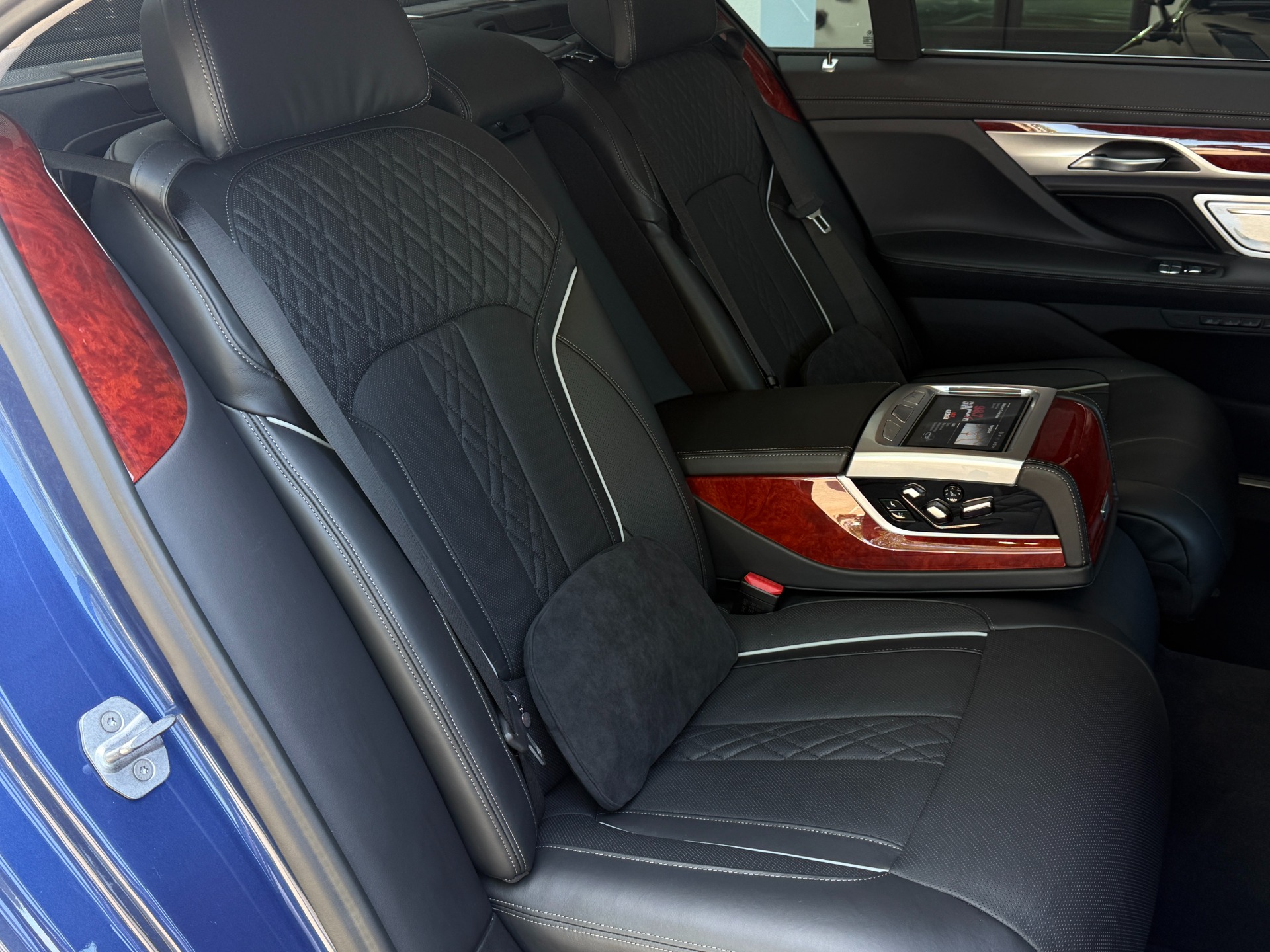 Used-2021-BMW-7-Series-ALPINA-B7-xDrive