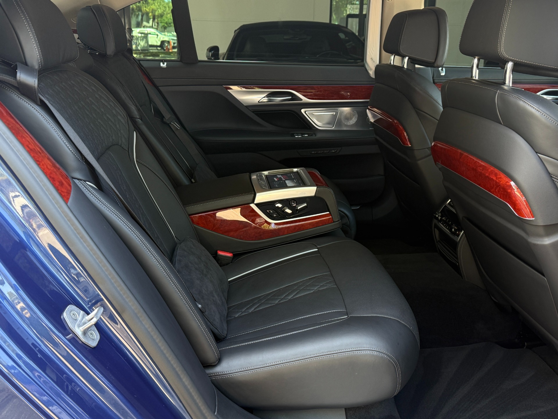 Used-2021-BMW-7-Series-ALPINA-B7-xDrive