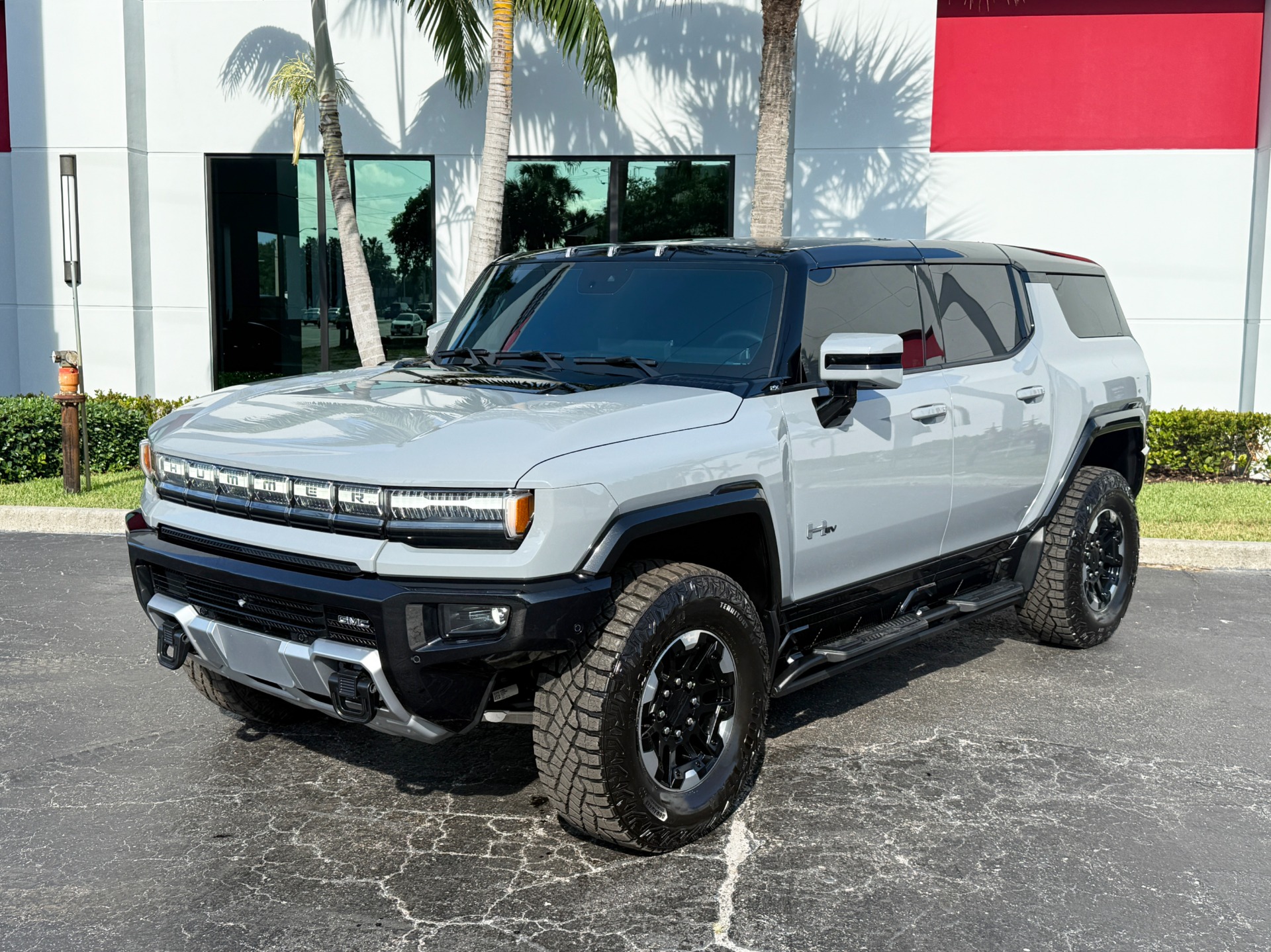 Used-2024-GMC-HUMMER-EV-2X