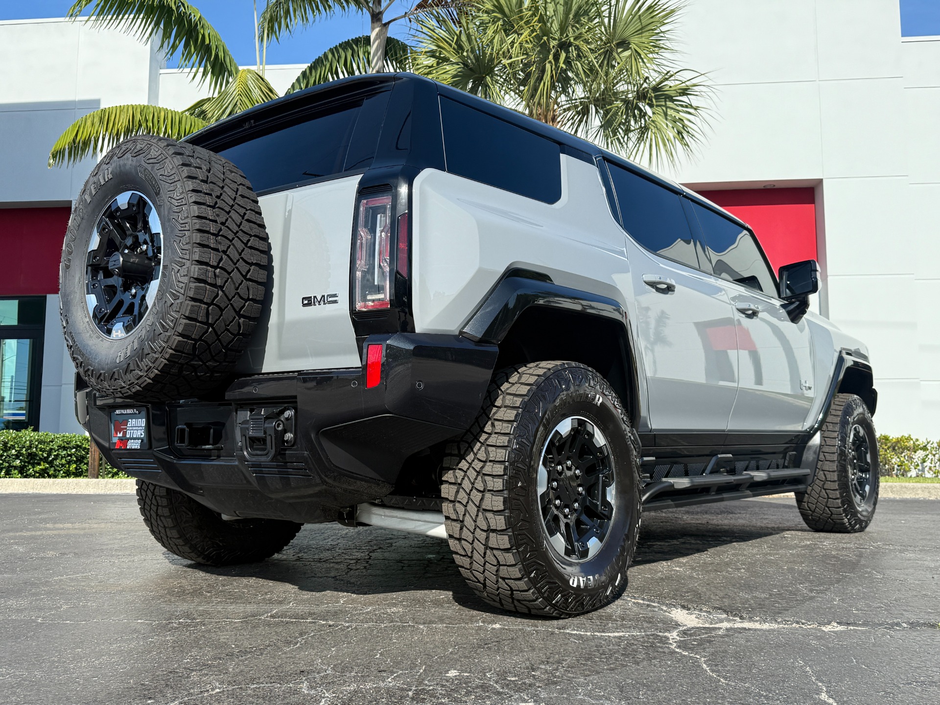 Used-2024-GMC-HUMMER-EV-2X