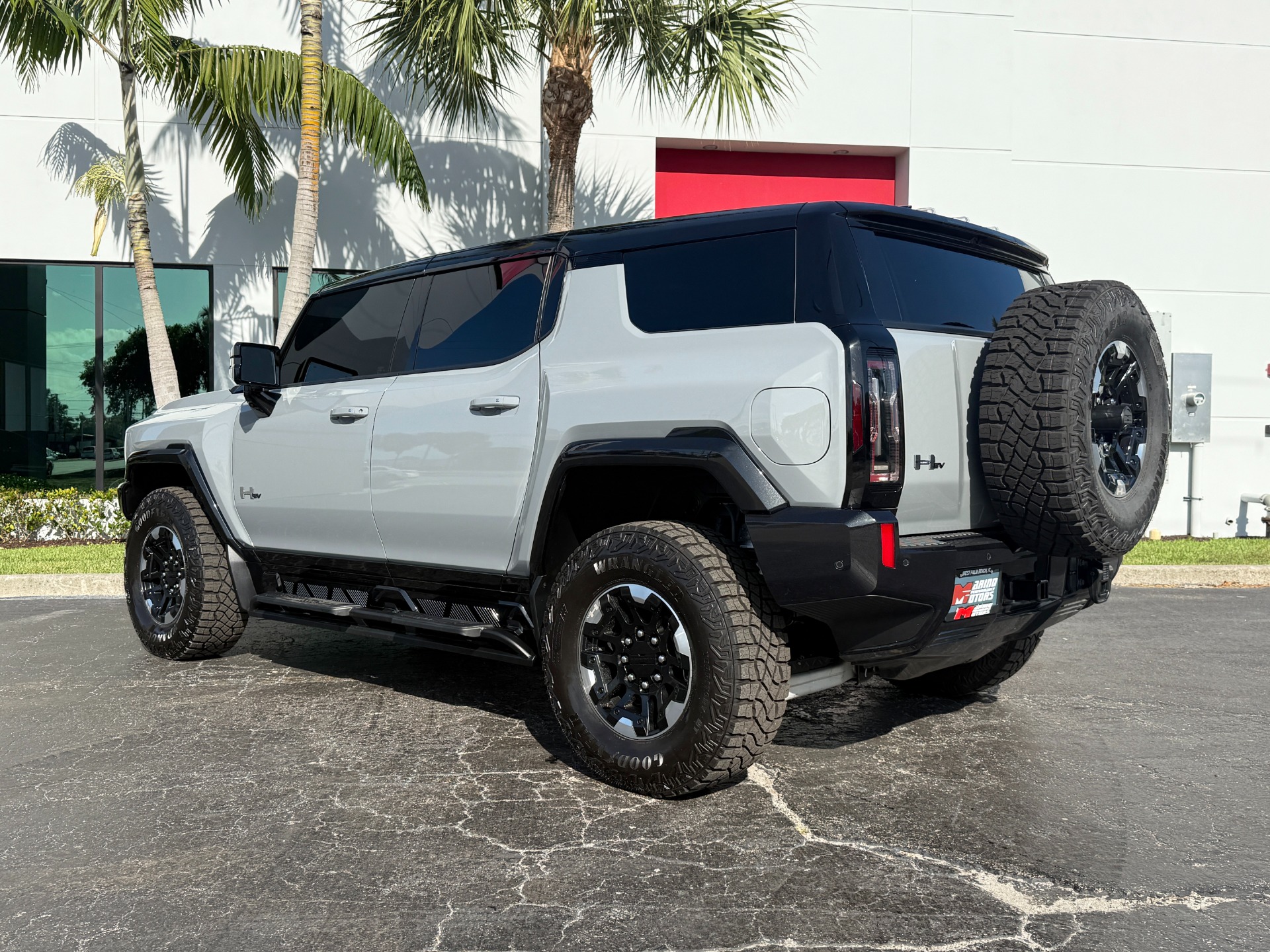 Used-2024-GMC-HUMMER-EV-2X