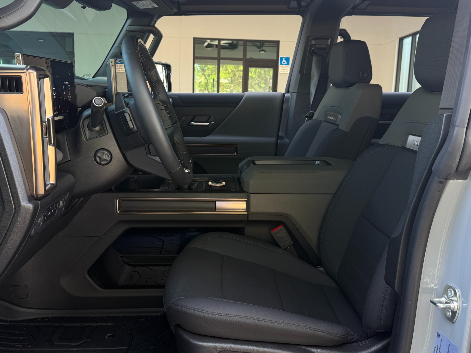 Used-2024-GMC-HUMMER-EV-2X