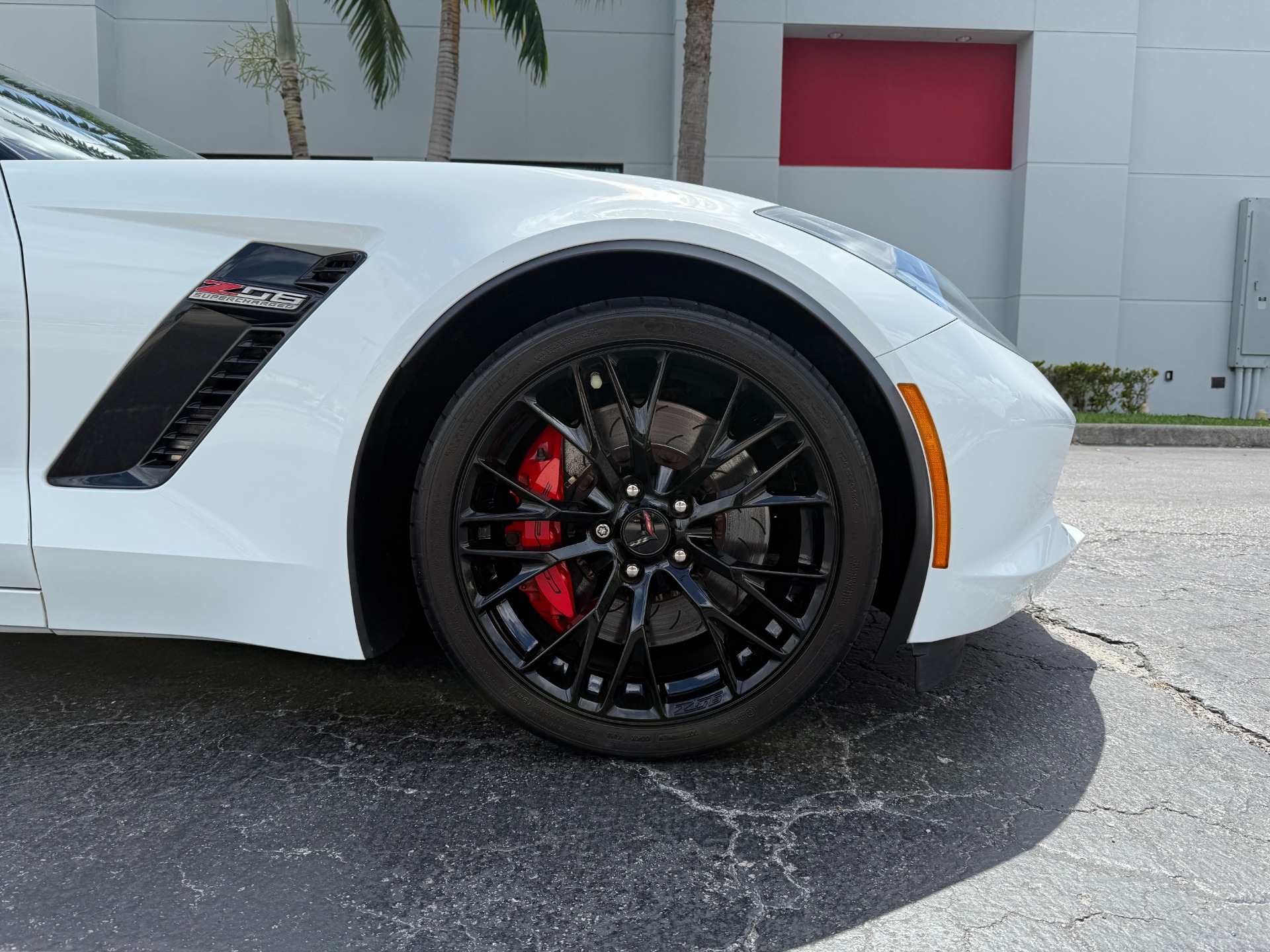 Used-2019-Chevrolet-Corvette-Z06