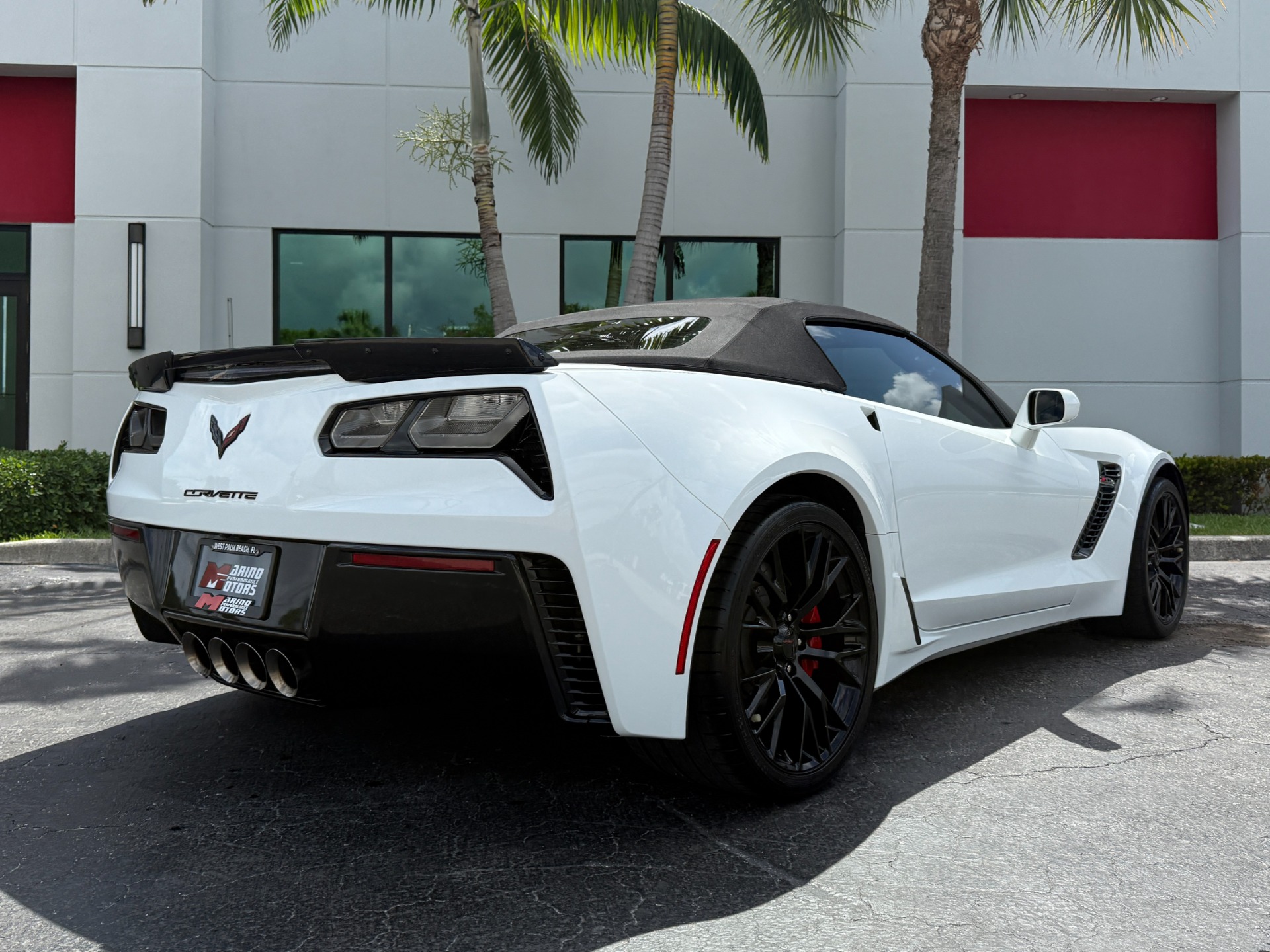 Used-2019-Chevrolet-Corvette-Z06