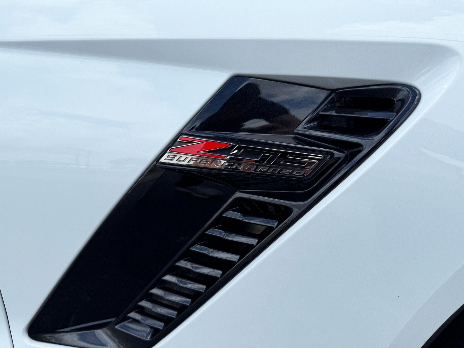 Used-2019-Chevrolet-Corvette-Z06
