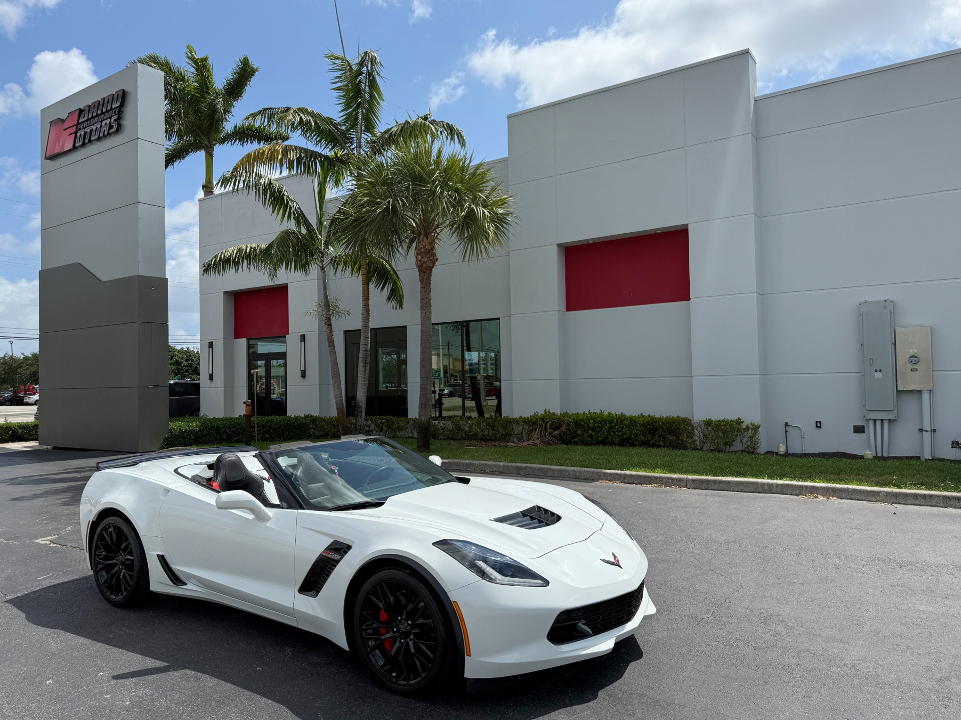 Used-2019-Chevrolet-Corvette-Z06