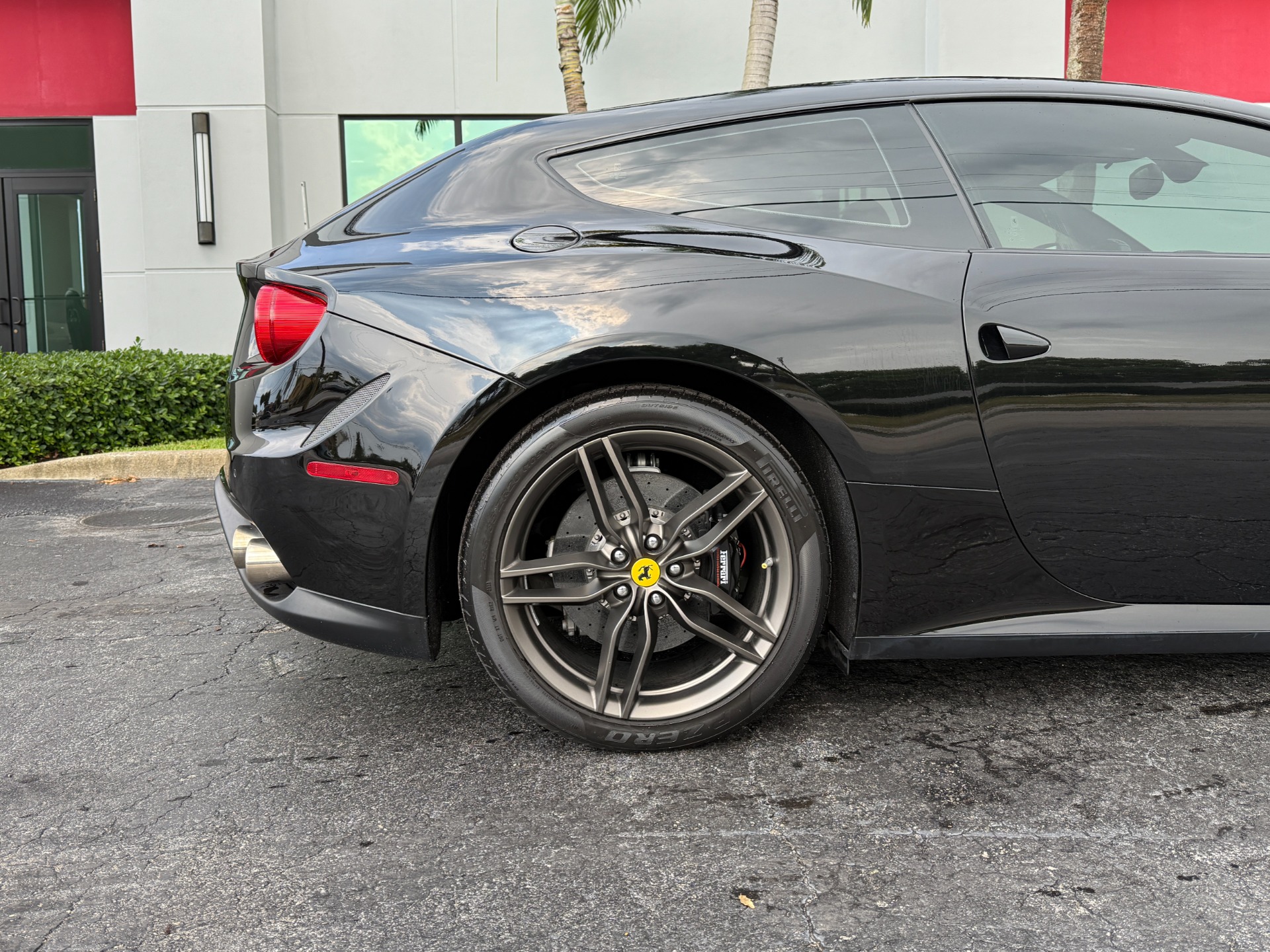 Used-2015-Ferrari-FF