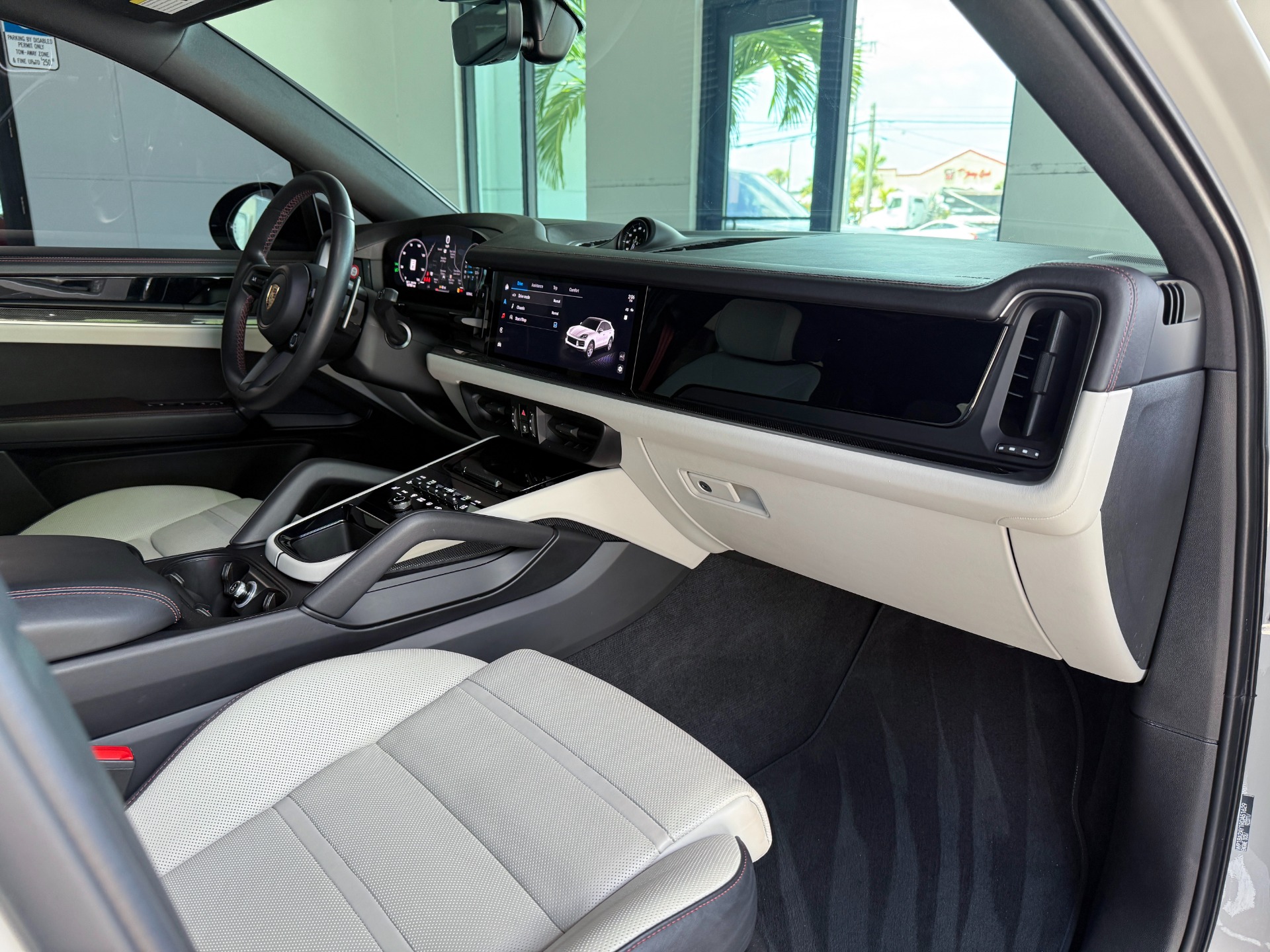 Used-2024-Porsche-Cayenne-Coupe