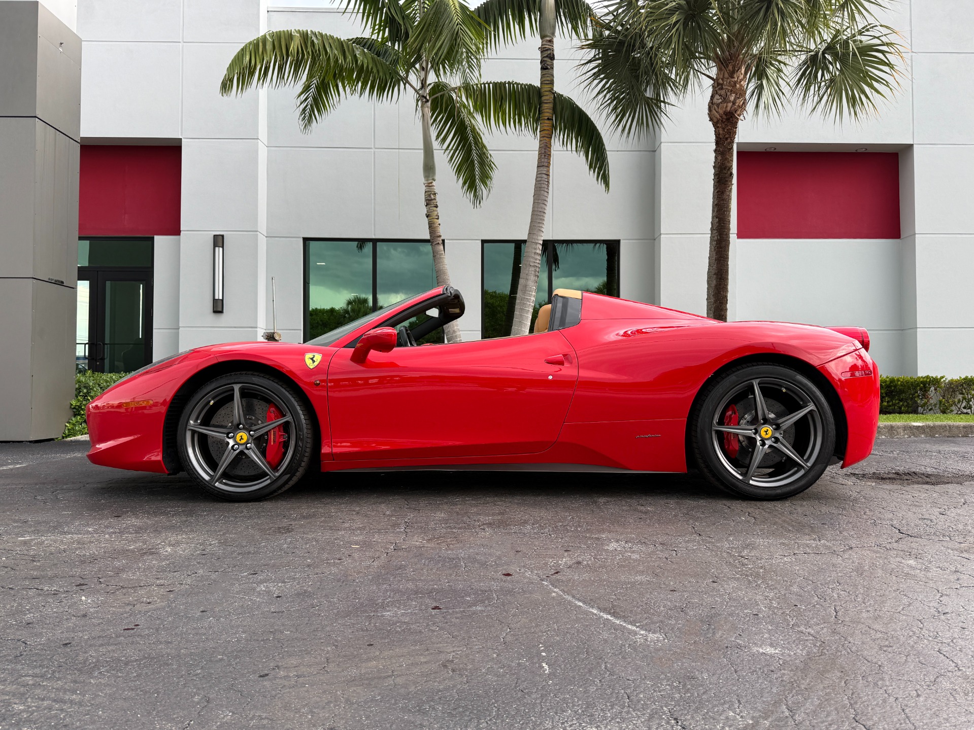 Used-2013-Ferrari-458-Spider
