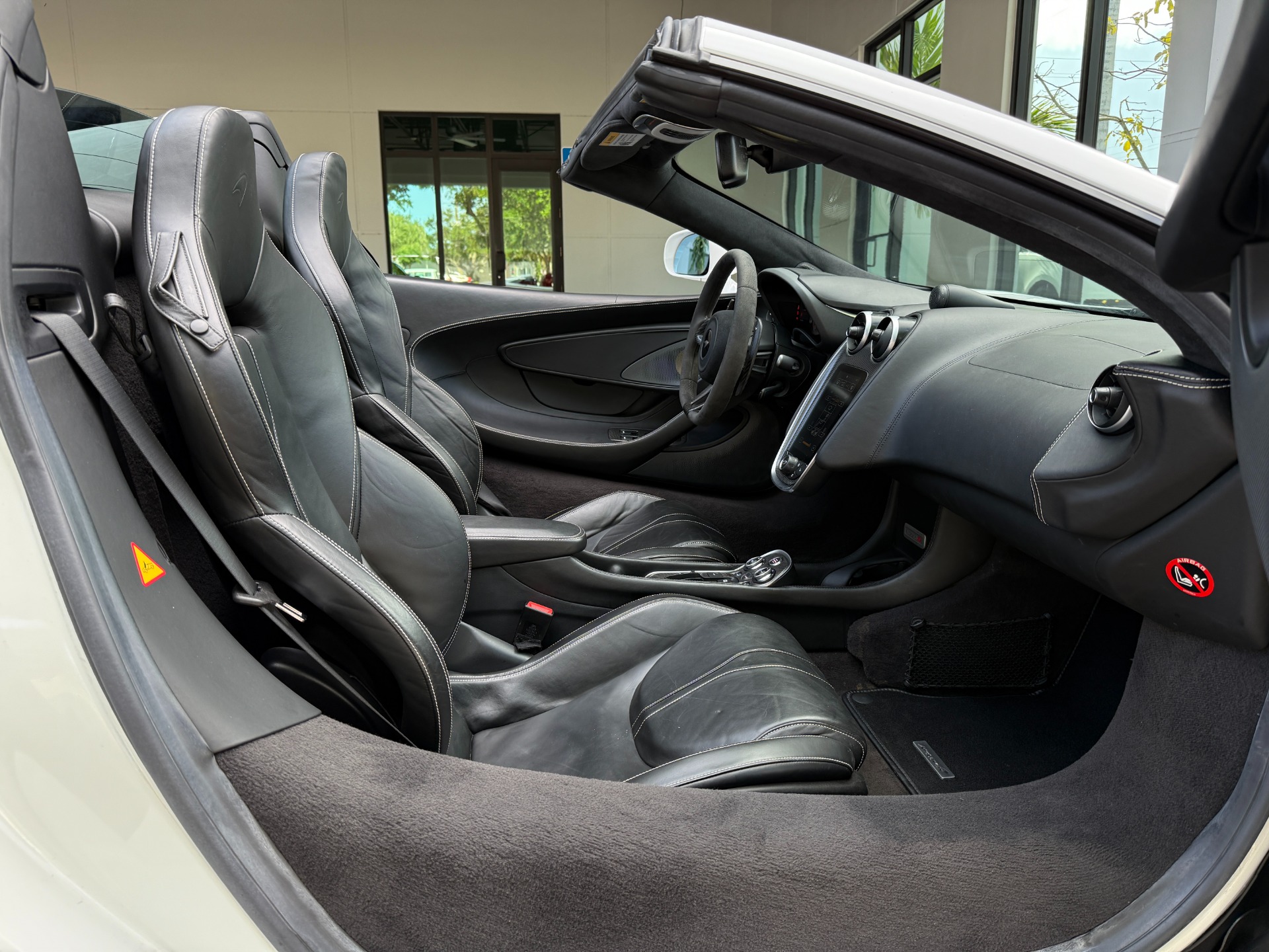 Used-2019-McLaren-570S-Spider