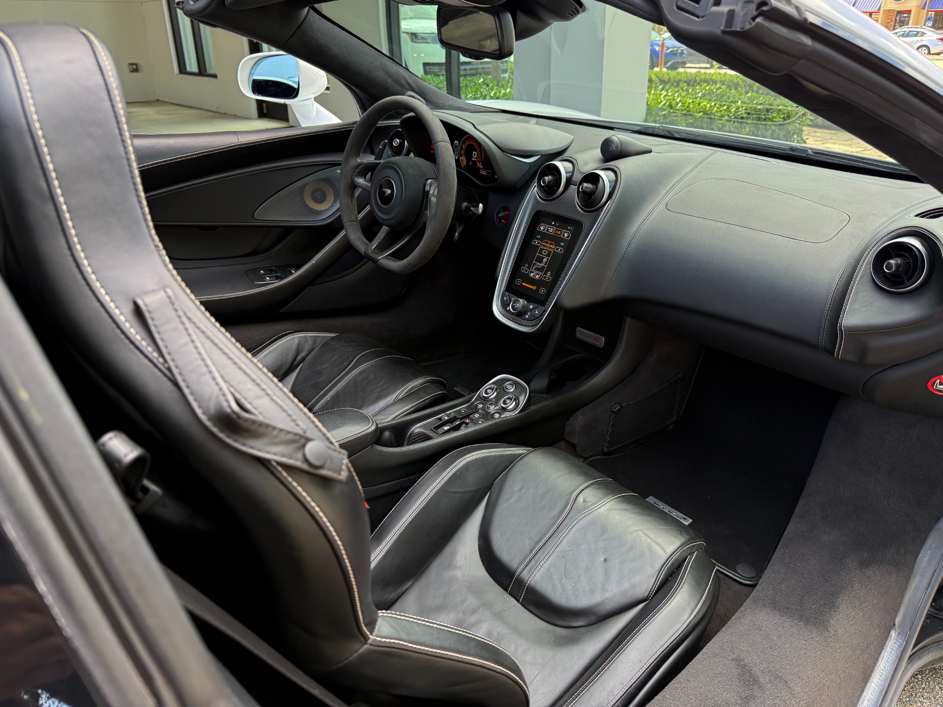 Used-2019-McLaren-570S-Spider