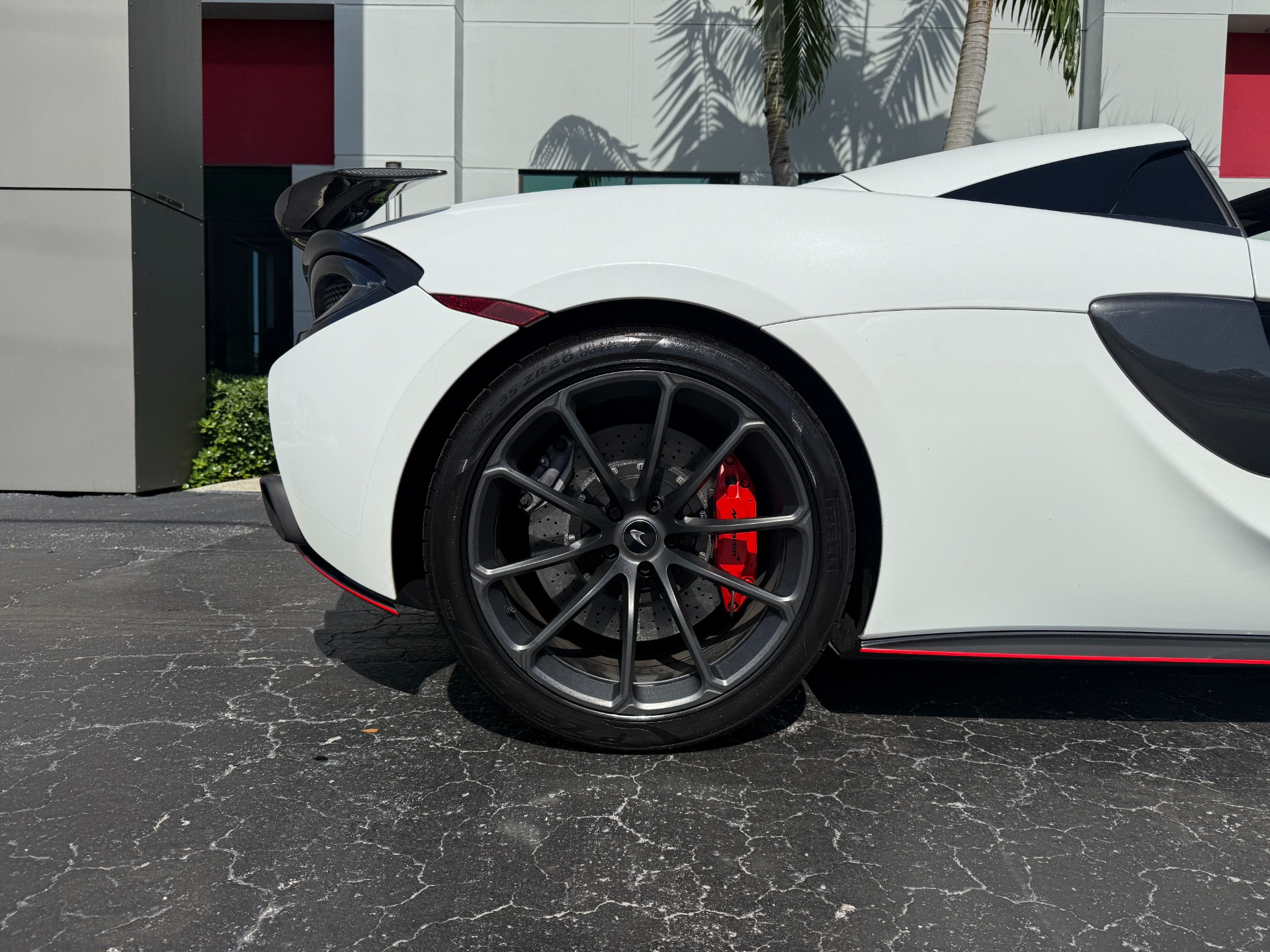 Used-2019-McLaren-570S-Spider