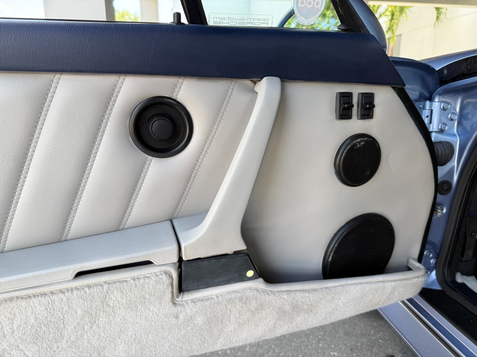 Used-1992-Porsche-911-Carrera-2