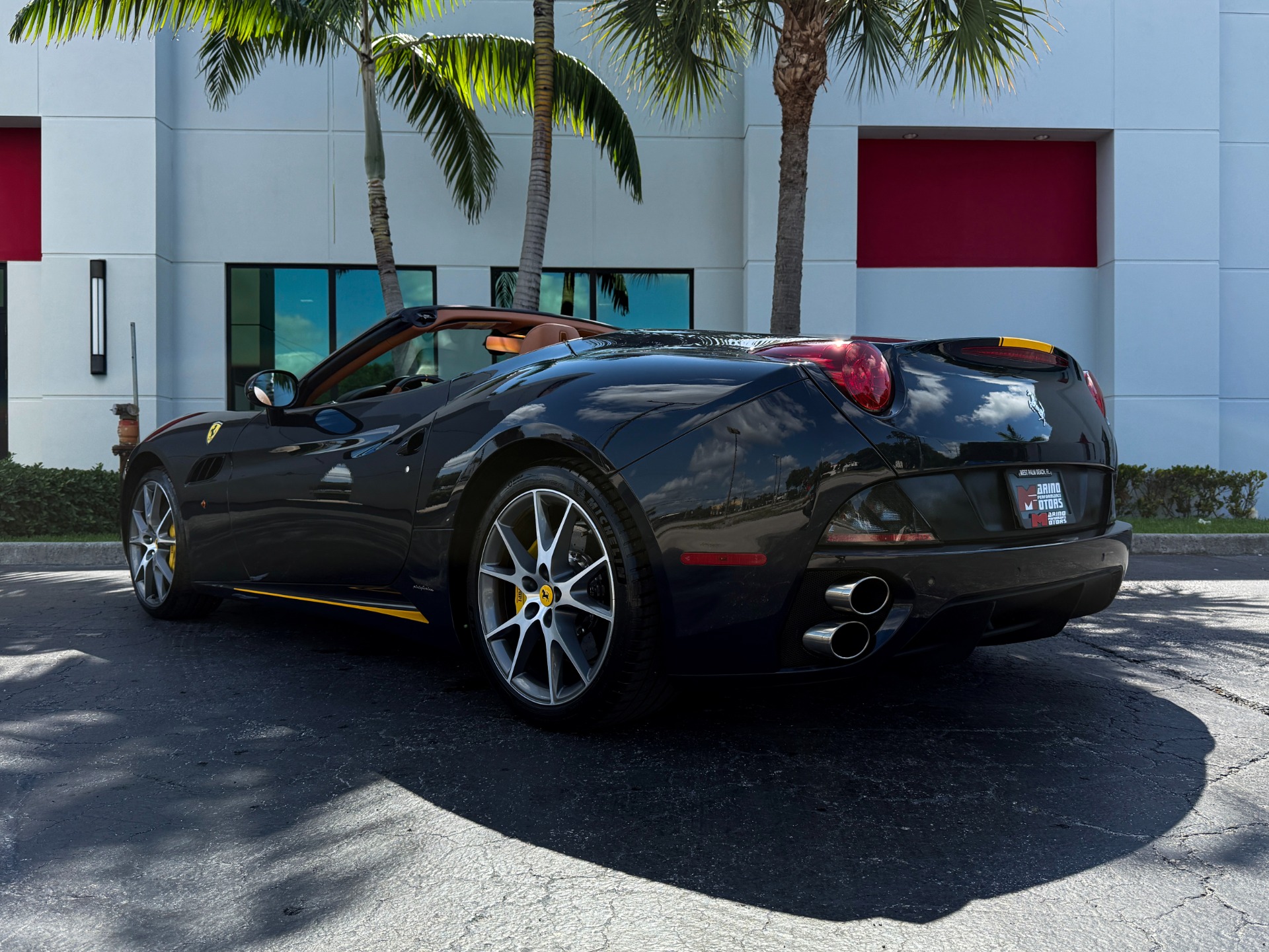 Used-2014-Ferrari-California